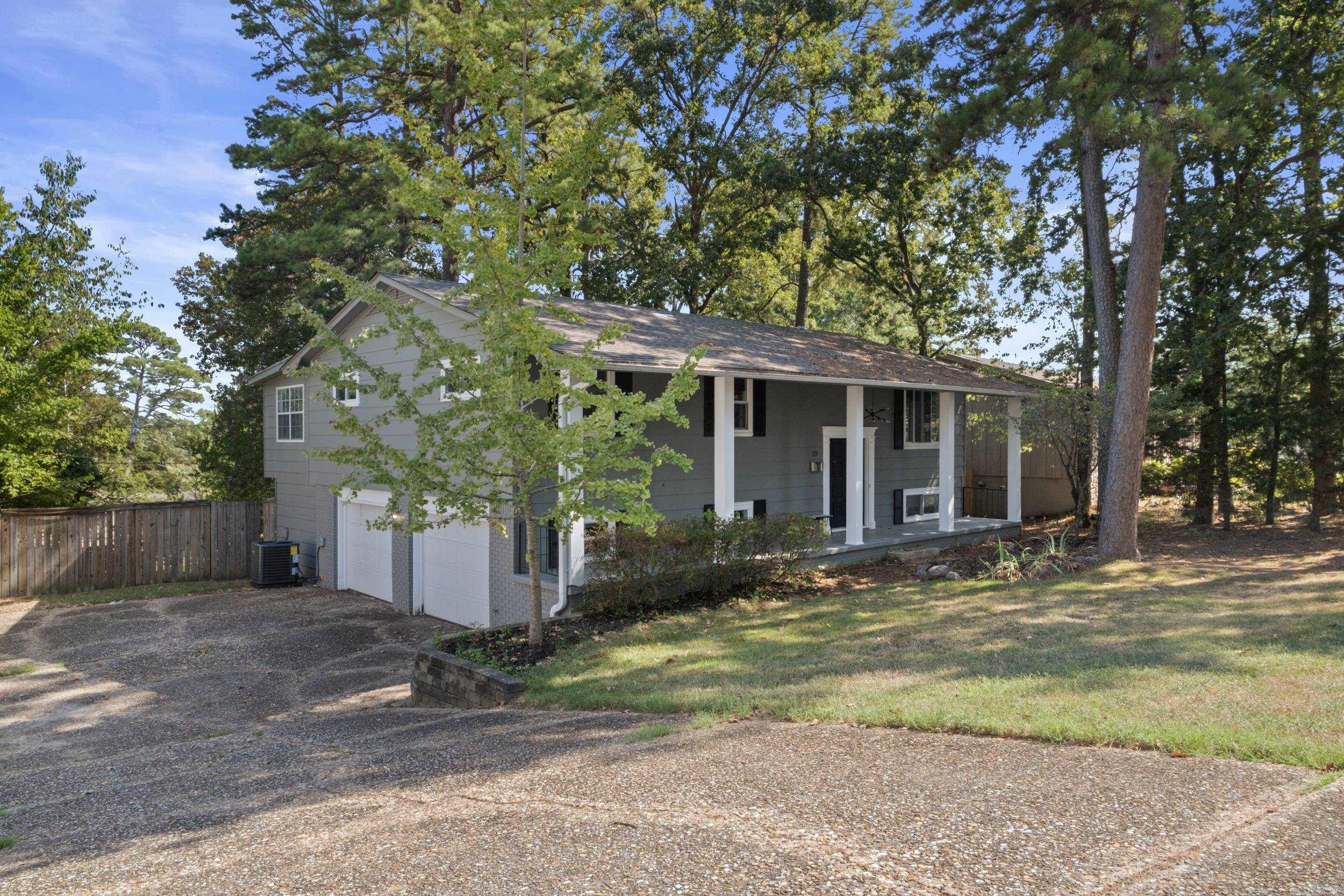 23 Crownpoint Road — photo 3
