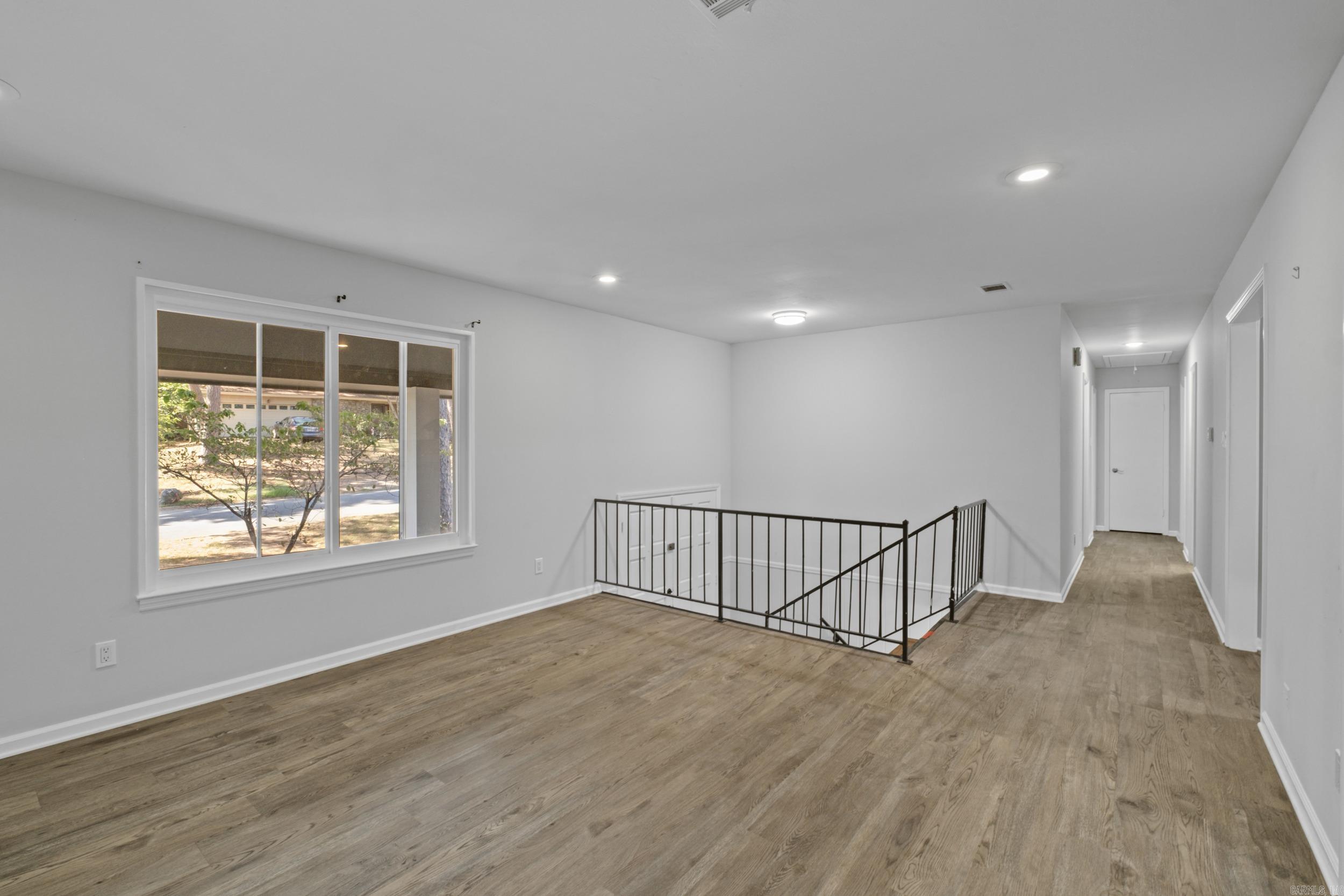 23 Crownpoint Road — photo 5