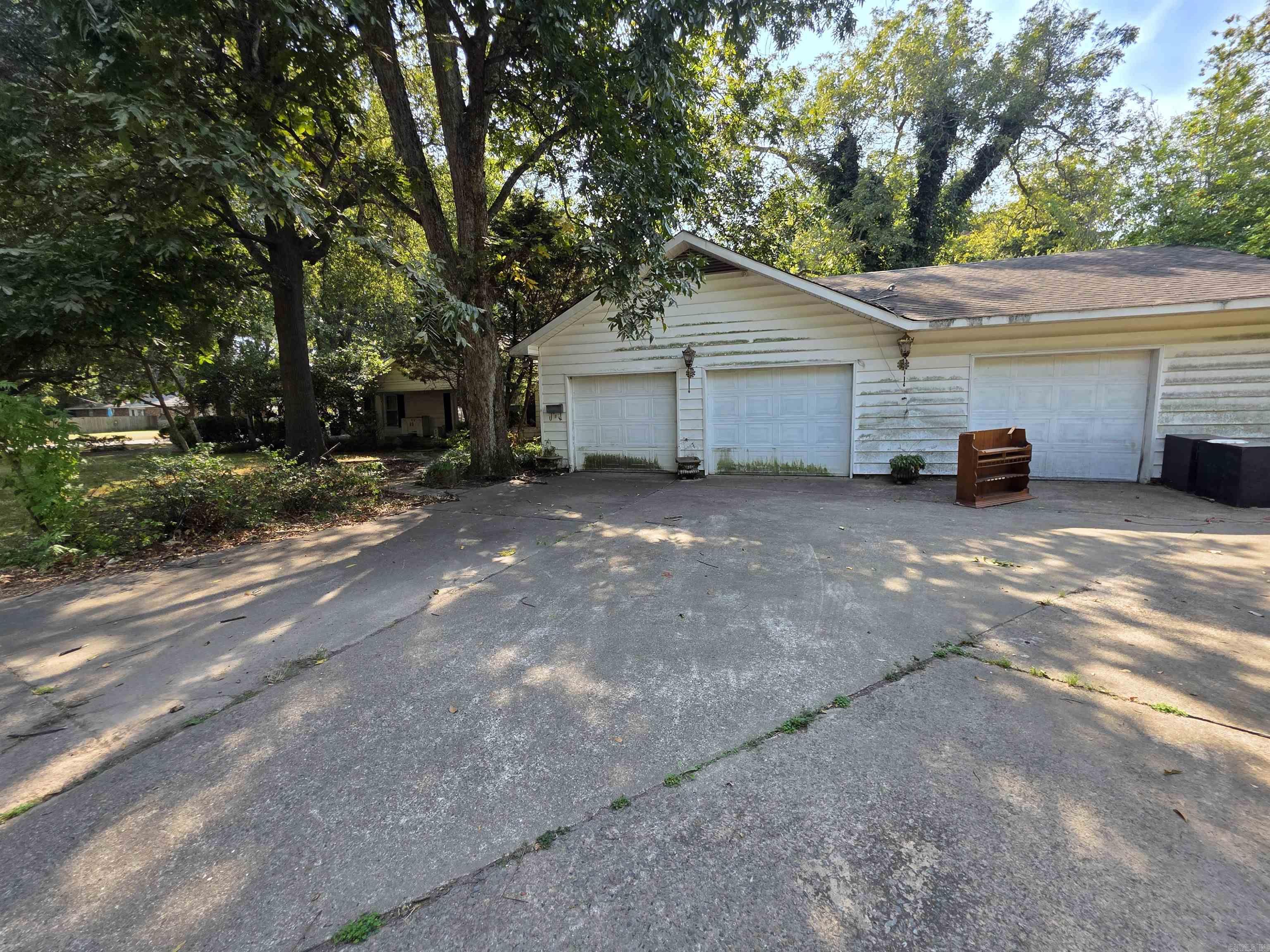 321 E Purdon Street — photo 2