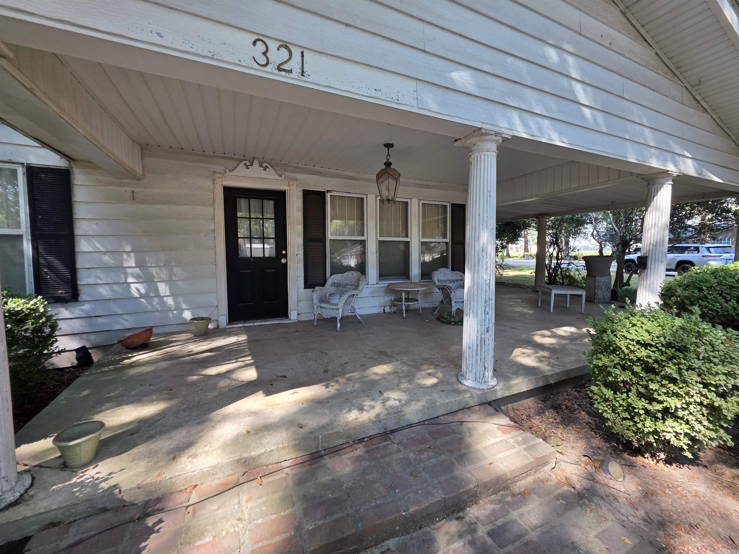321 E Purdon Street — photo 4