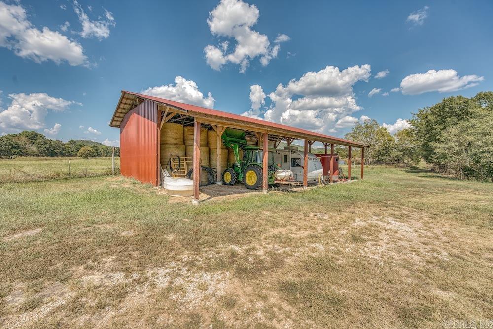 213 NC 3440 Marble Falls, AR 72648
