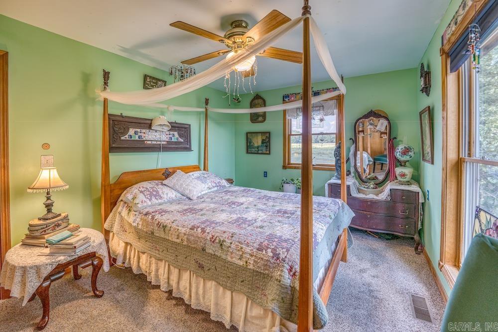 213 NC 3440 Marble Falls, AR 72648