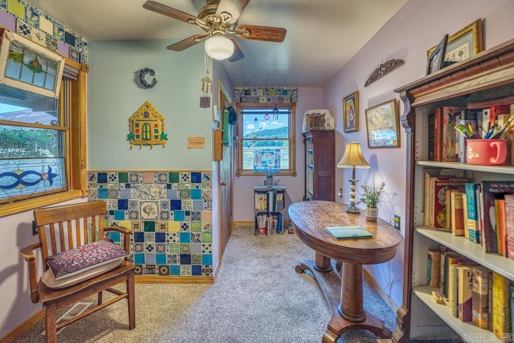 213 NC 3440 Marble Falls, AR 72648