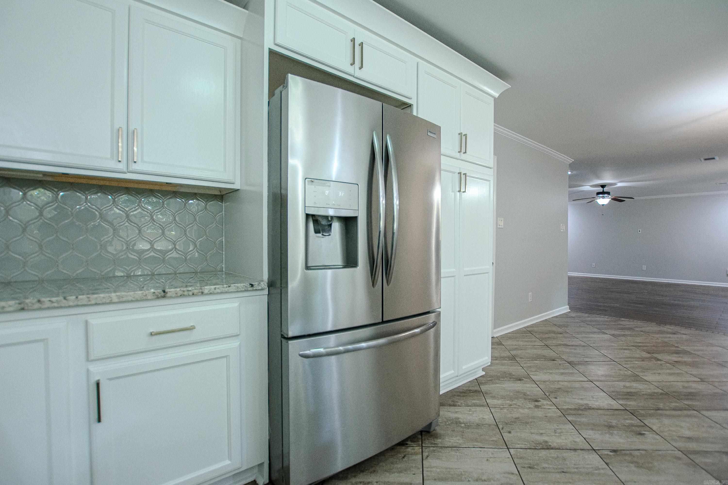 2201 S Fox Trl  Benton, AR