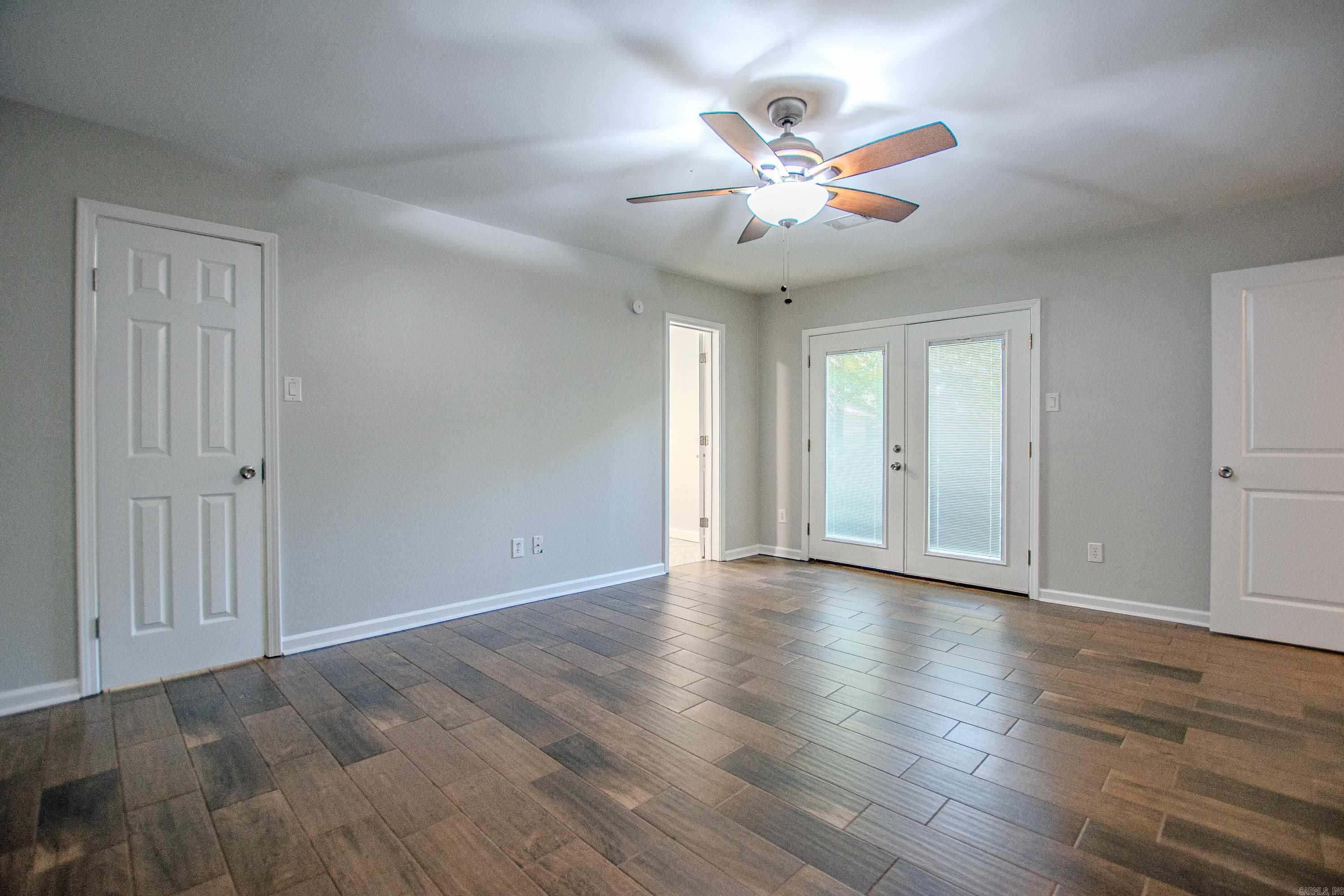2201 S Fox Trl  Benton, AR
