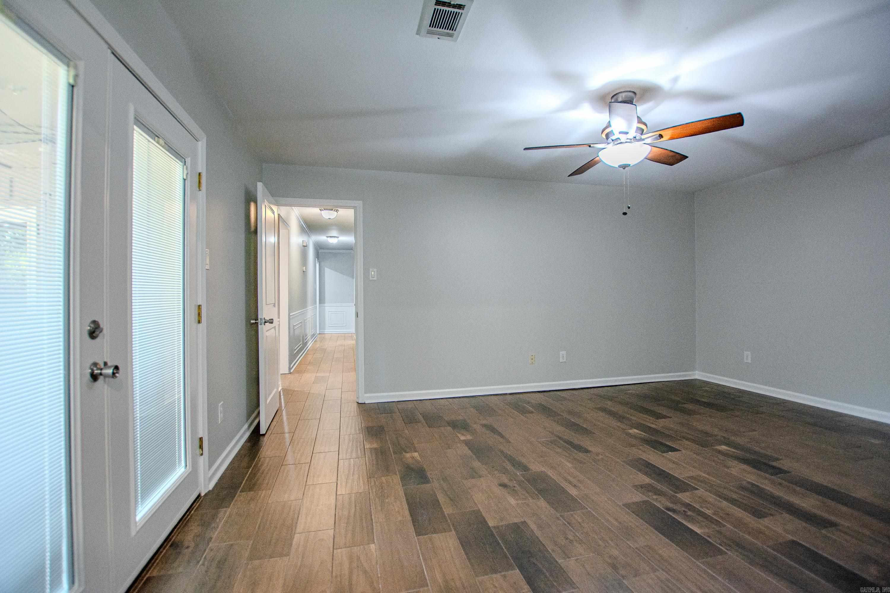 2201 S Fox Trl  Benton, AR