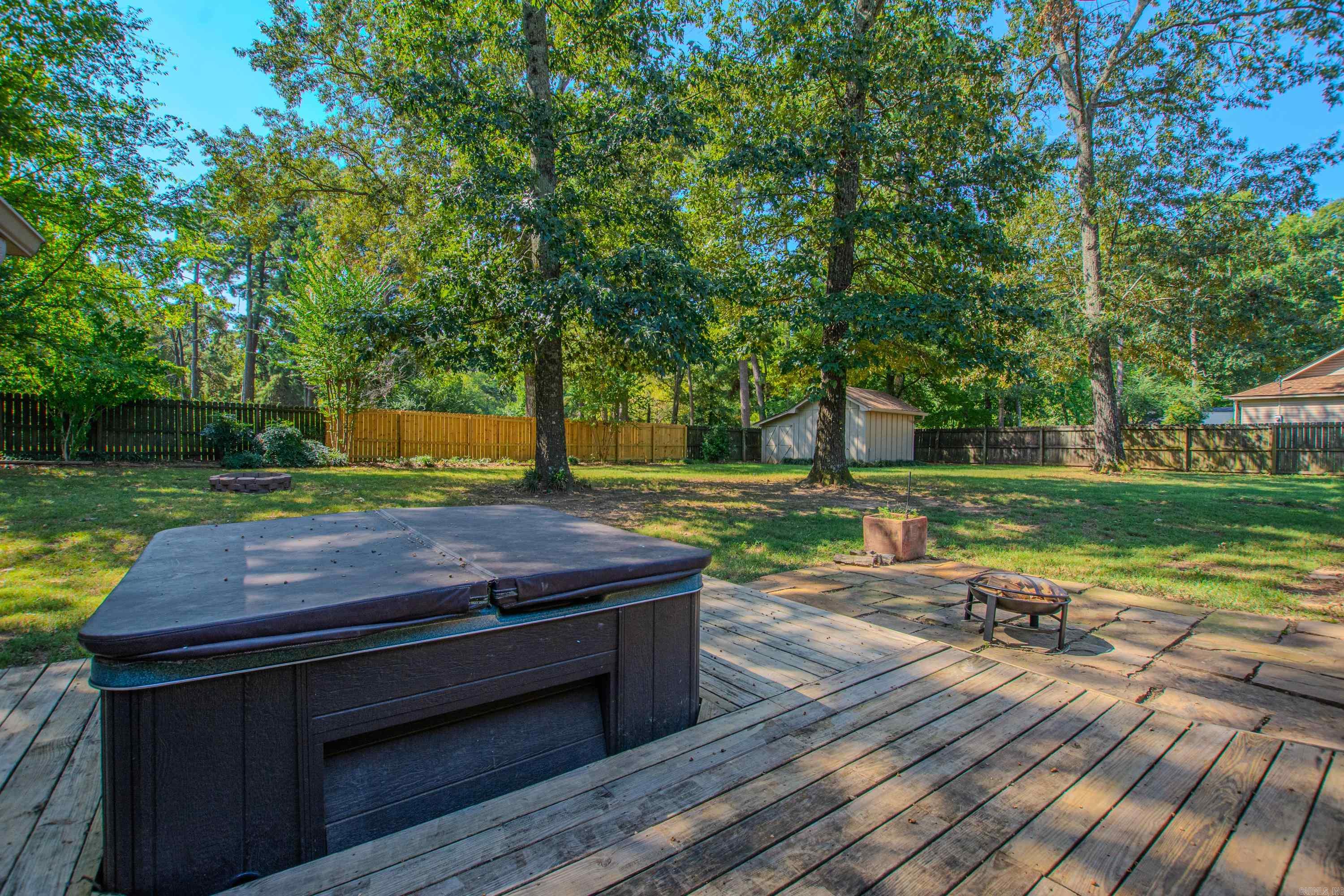 2201 S Fox Trl  Benton, AR