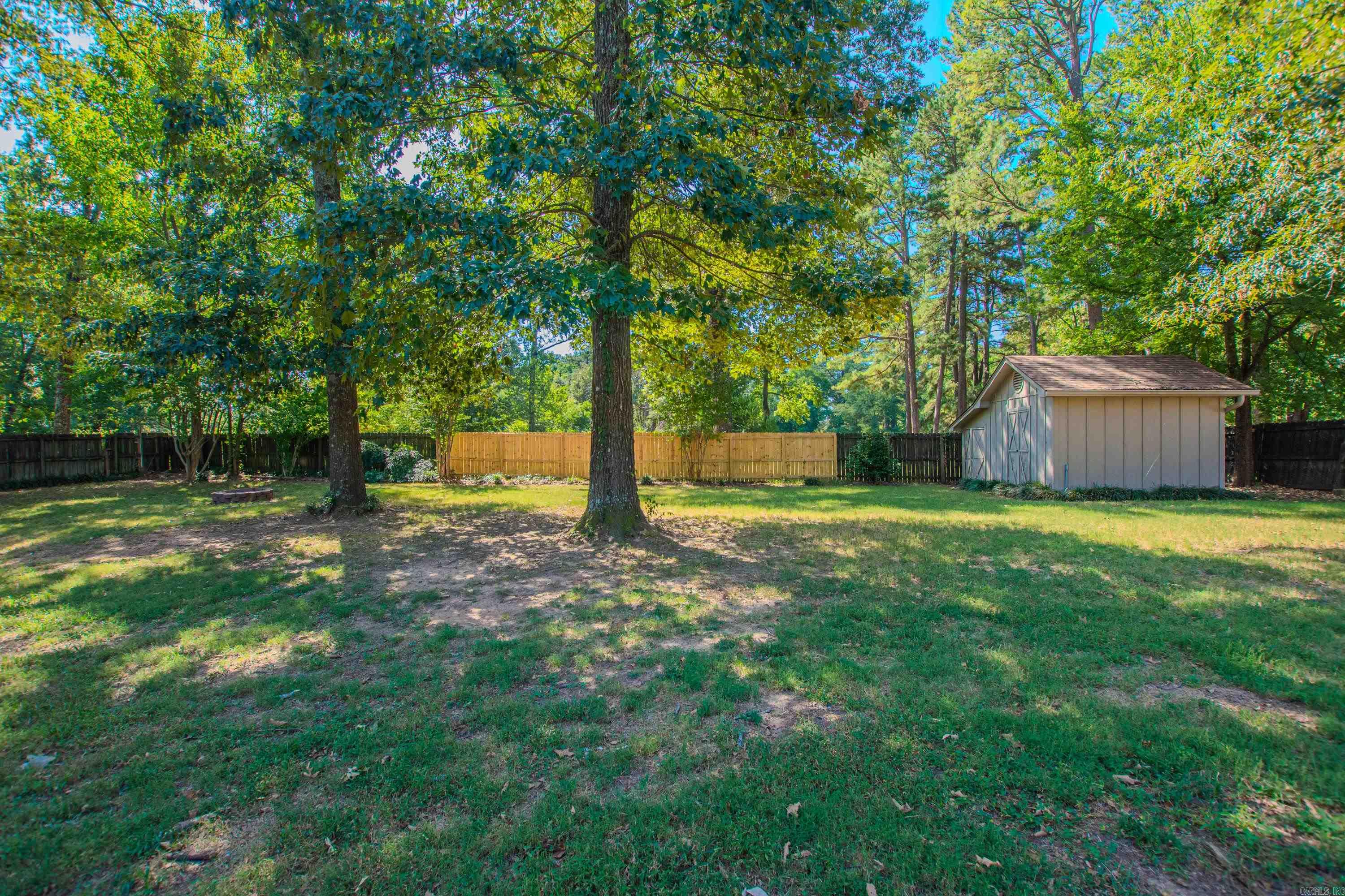 2201 S Fox Trl  Benton, AR