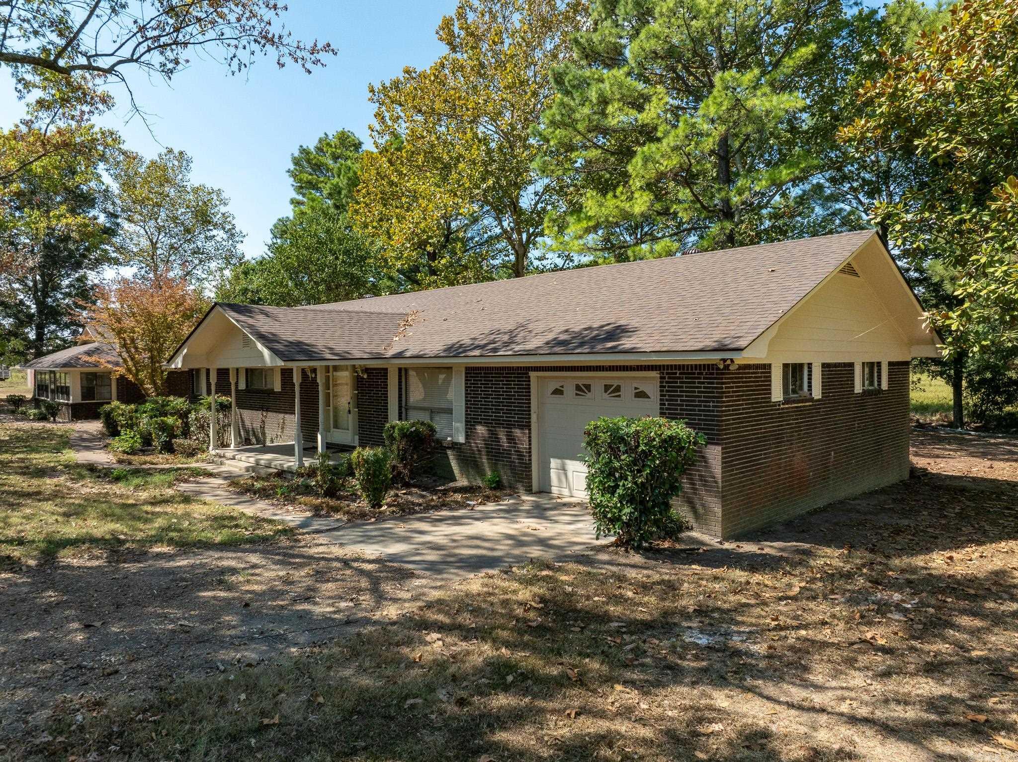 13429 & 13431 HWY. 37 S  McCrory, AR