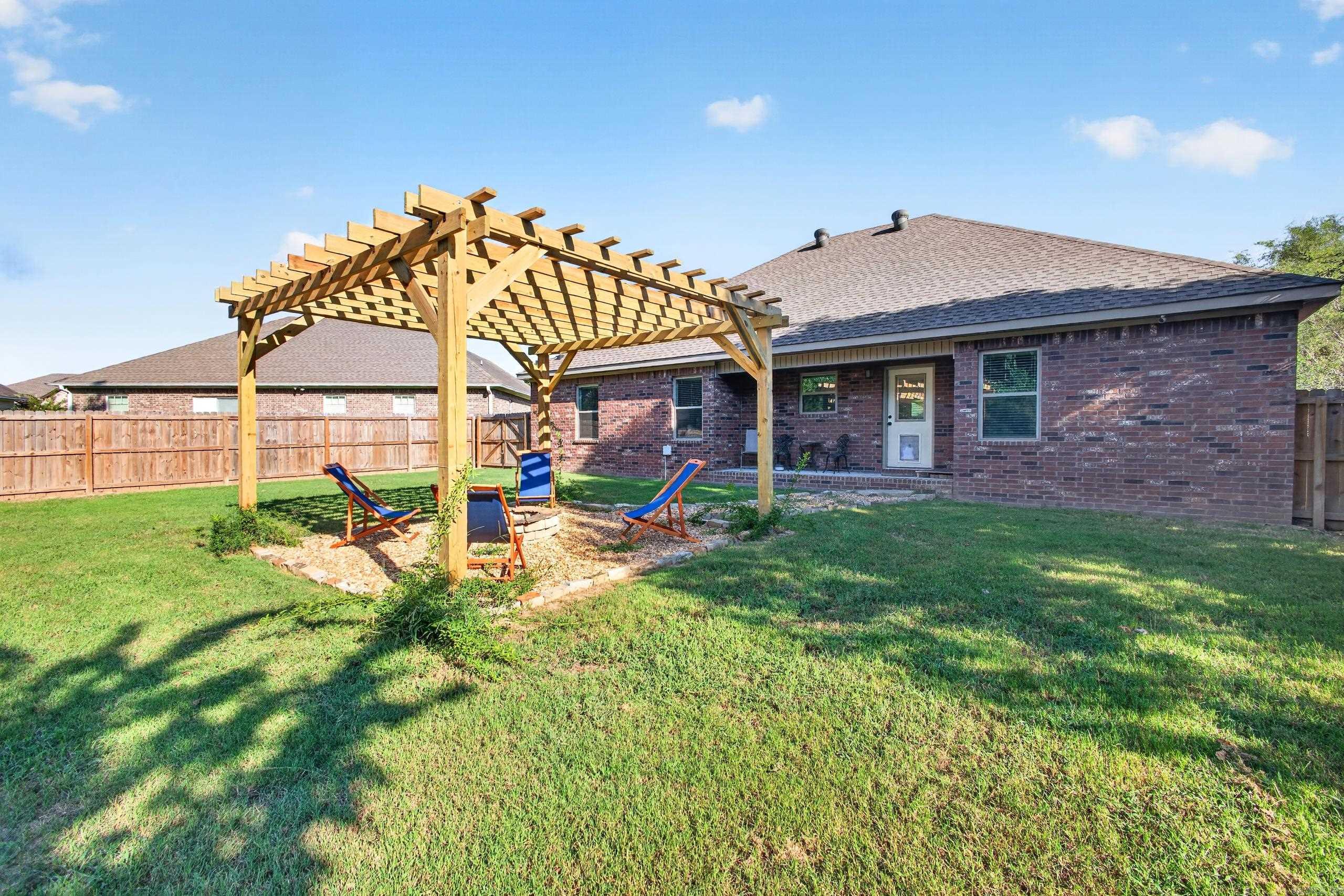 104 Heather  Beebe, AR