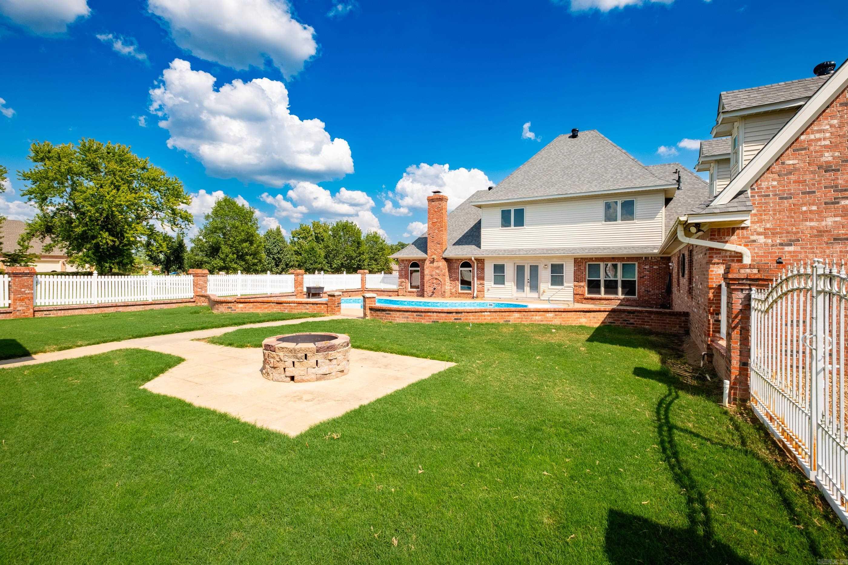 17 Westin Drive Conway, AR 72034