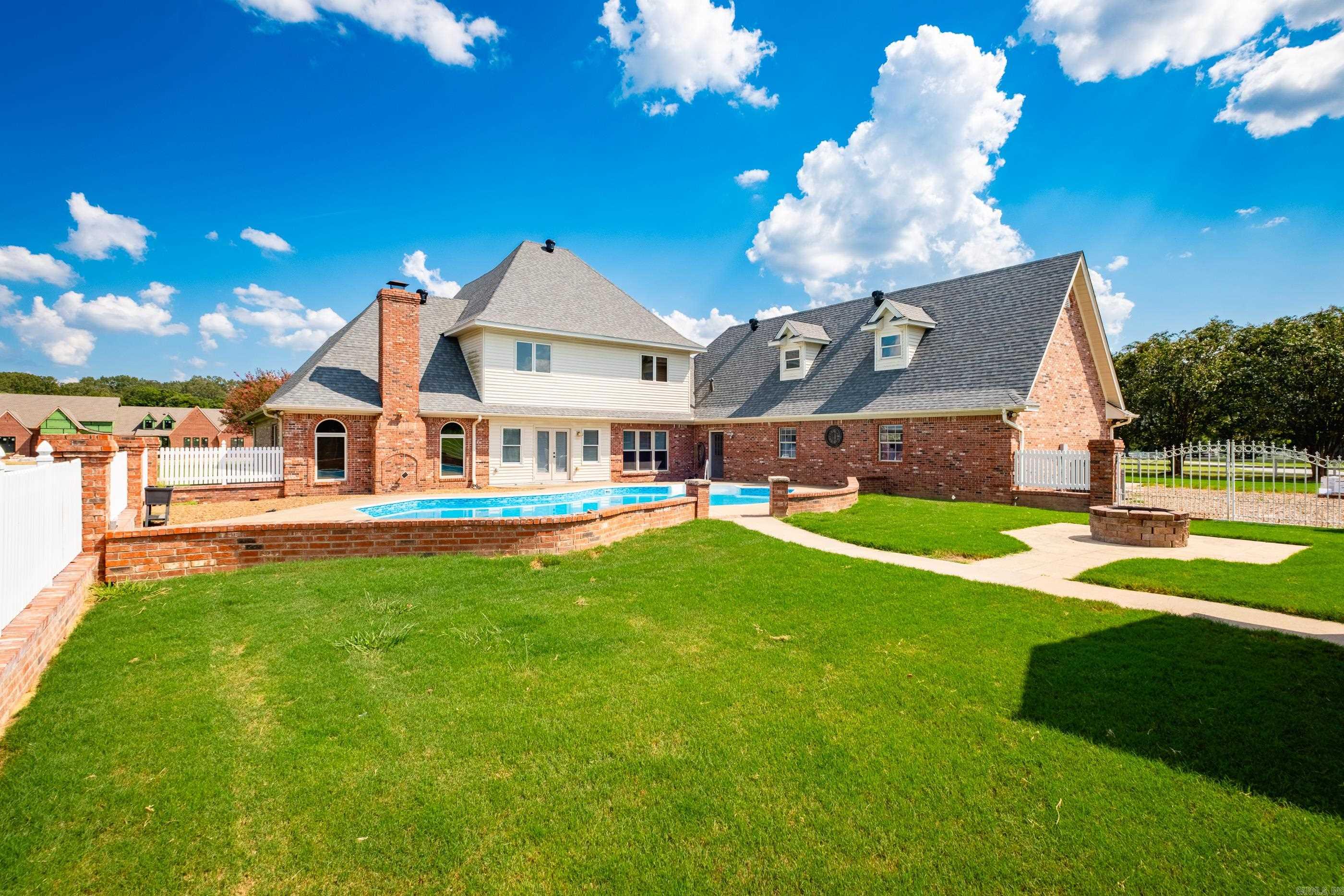 17 Westin Drive Conway, AR 72034