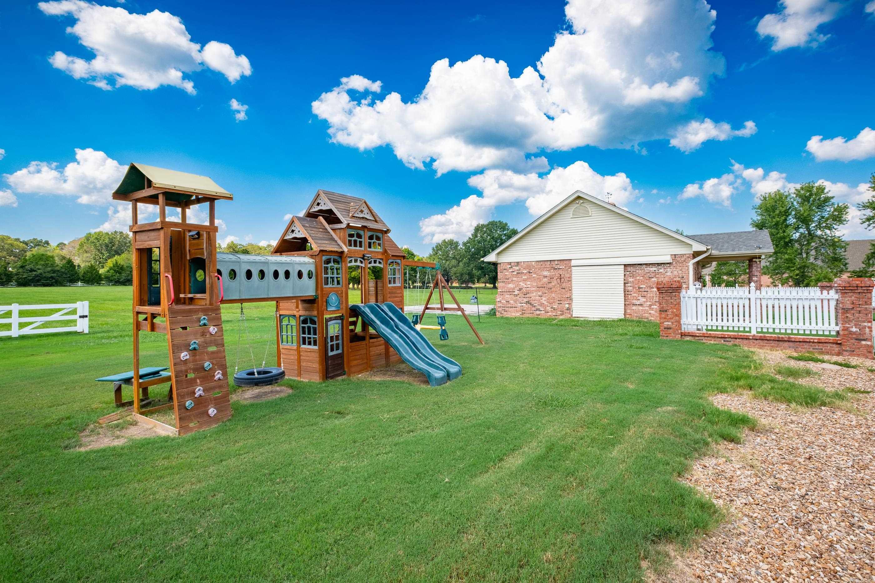 17 Westin Drive Conway, AR 72034