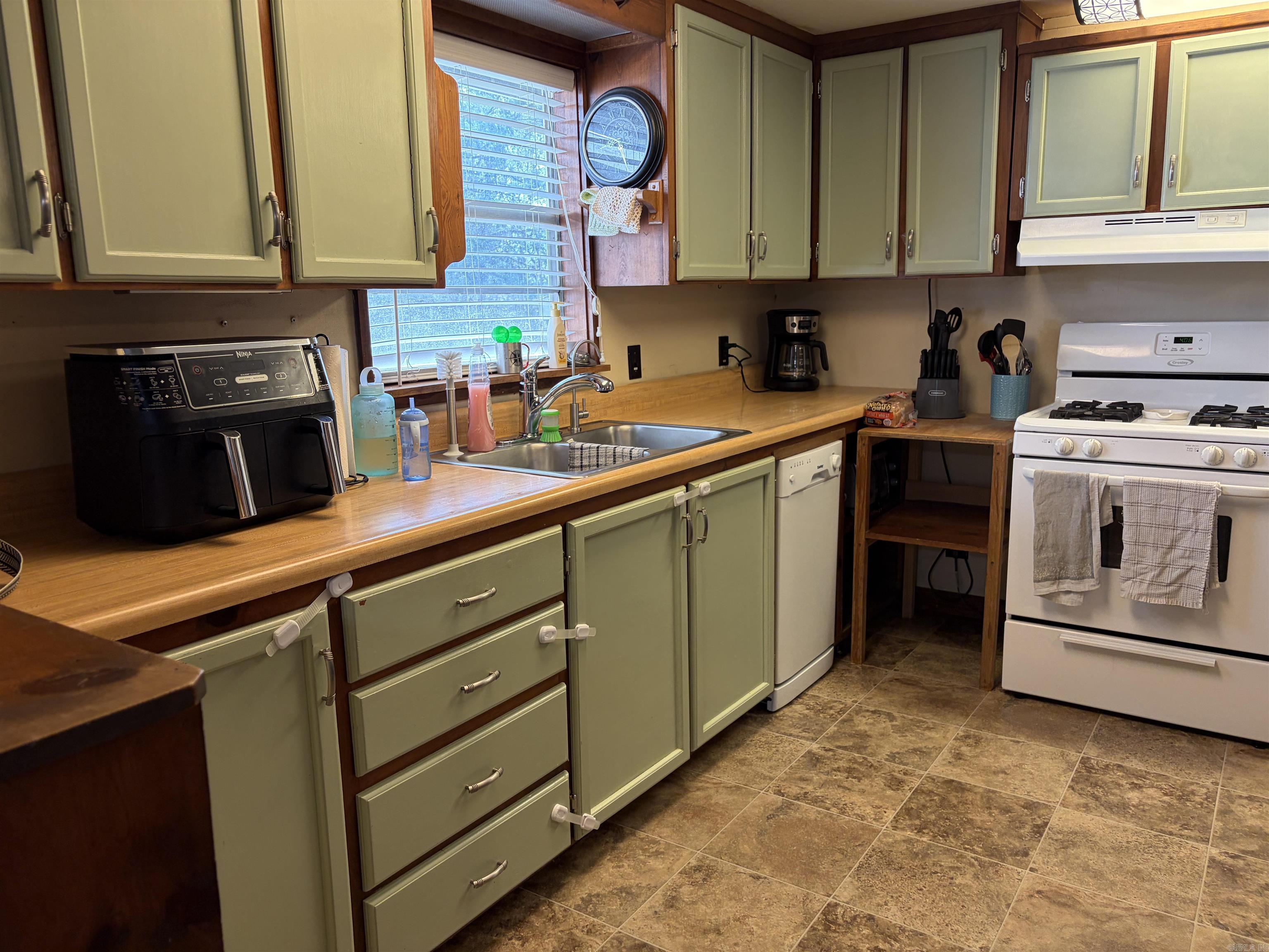 215 Robins  Norman, AR