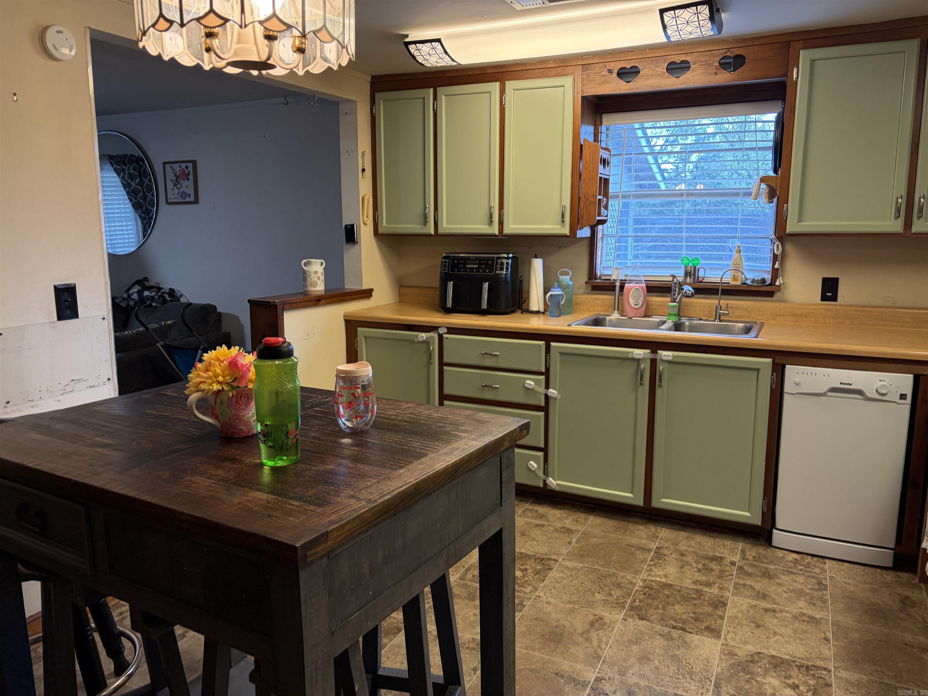 215 Robins  Norman, AR