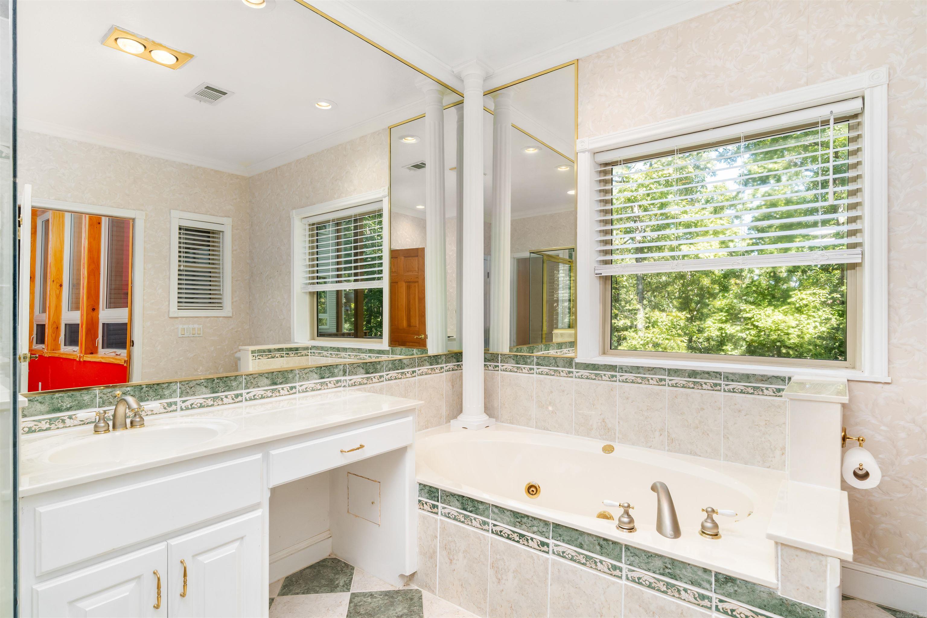 18 Modesto Way Hot Springs Village, AR 71909