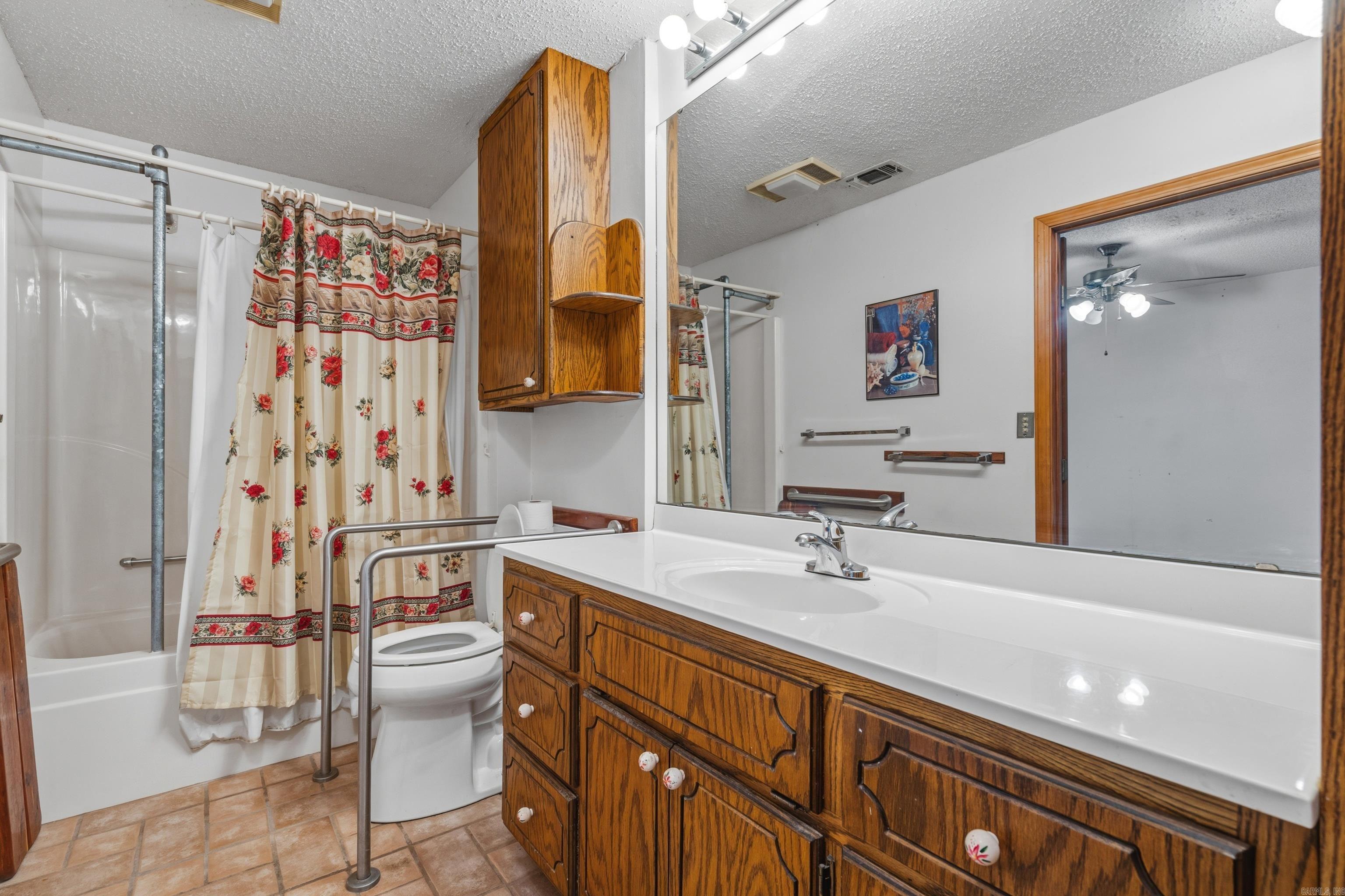 240 Casey St Hot Springs, AR 71901