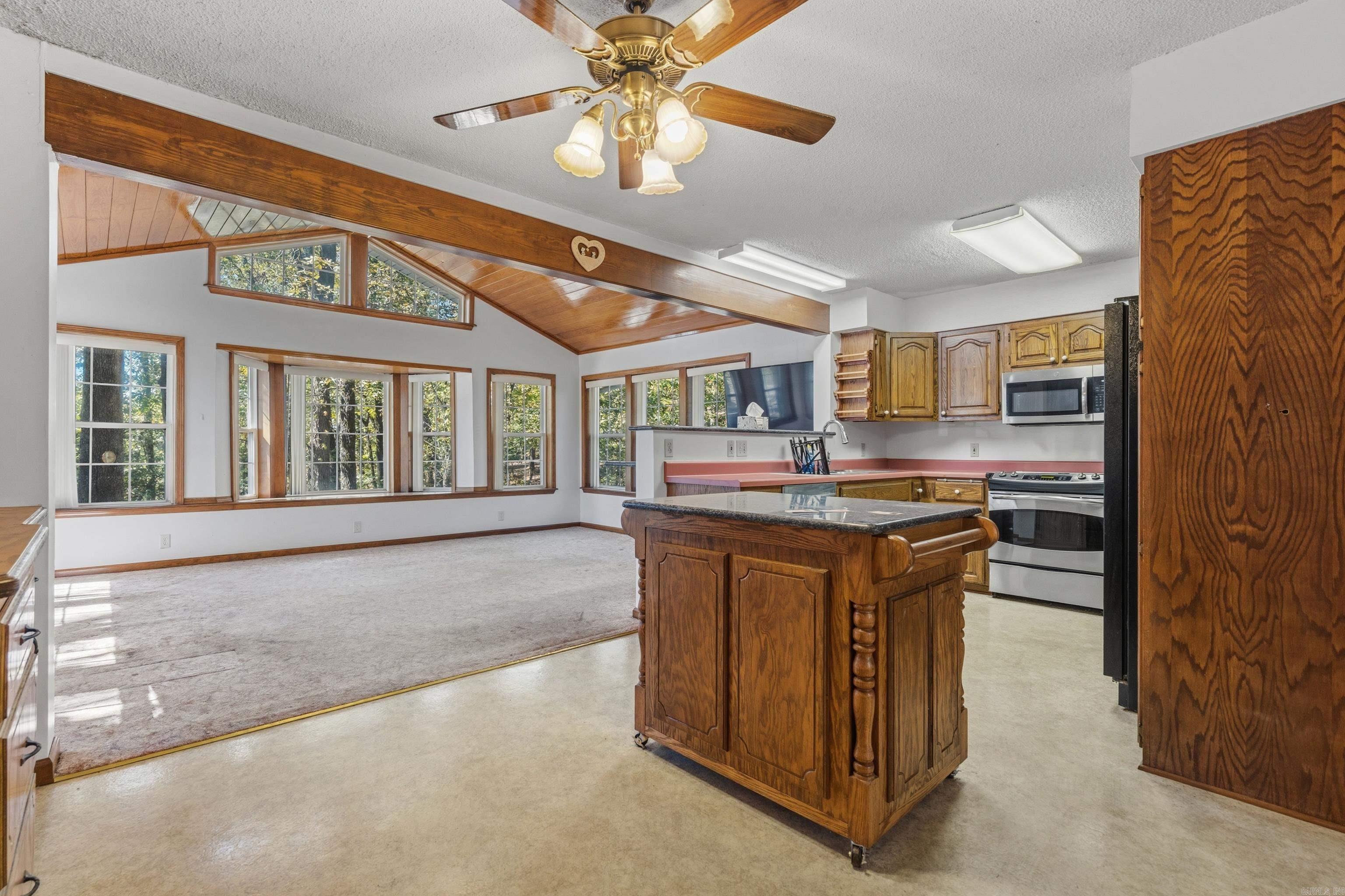 240 Casey St Hot Springs, AR 71901