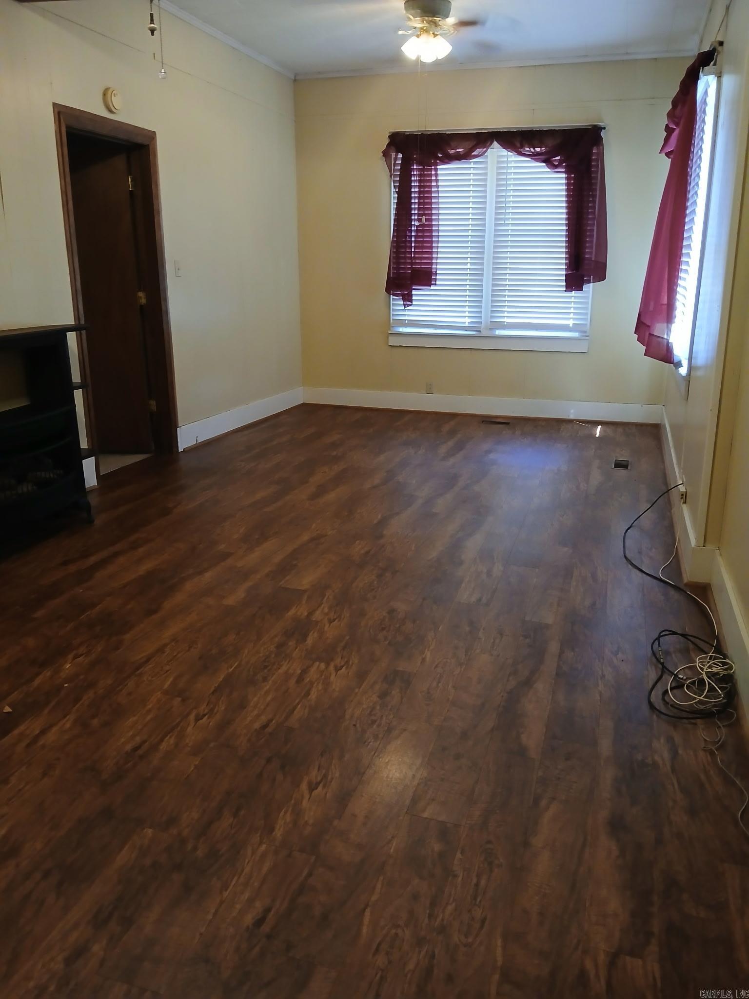 704 W Pine  Warren, AR