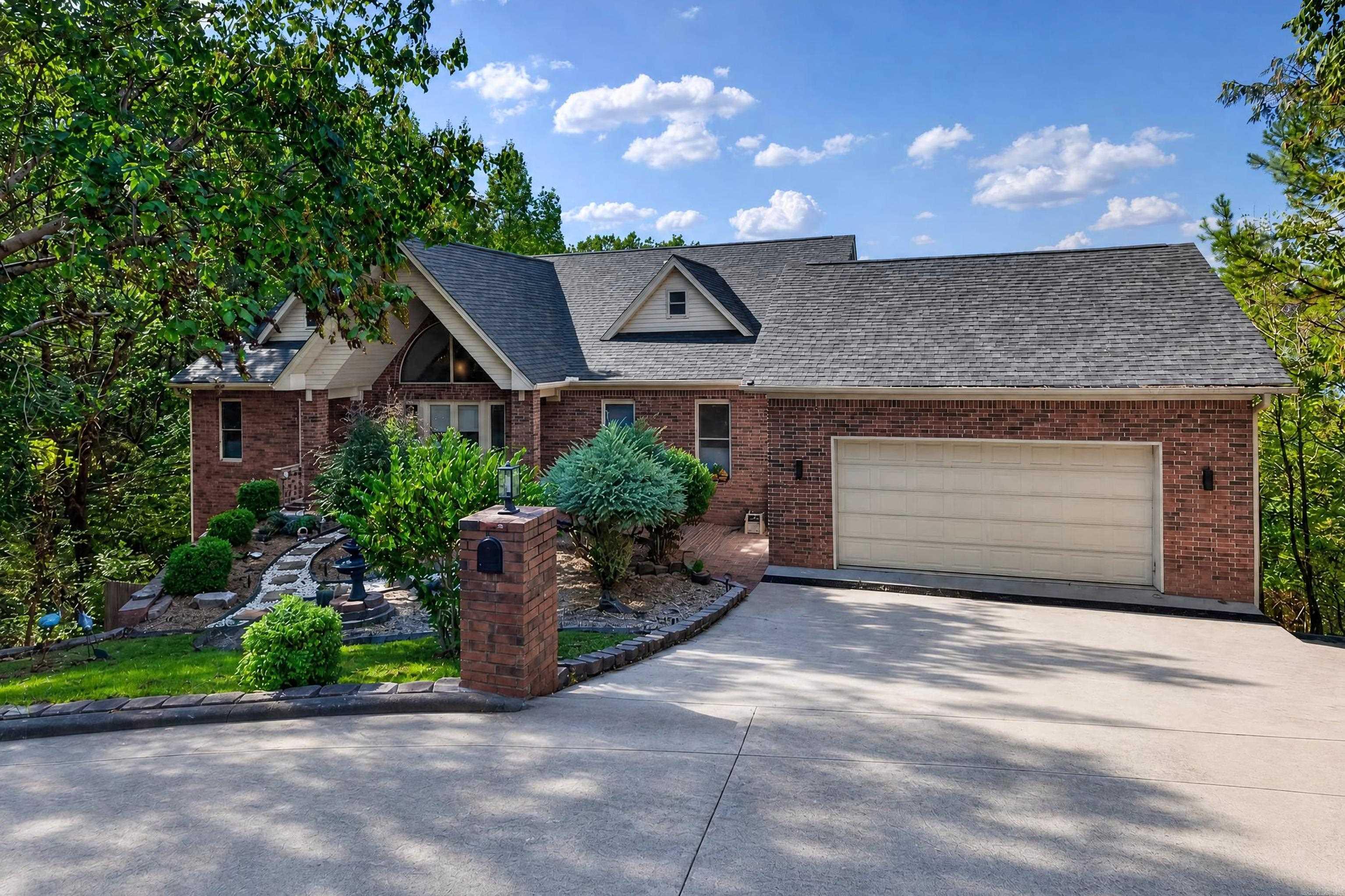 139 Waterfront Court Hot Springs, AR 71913