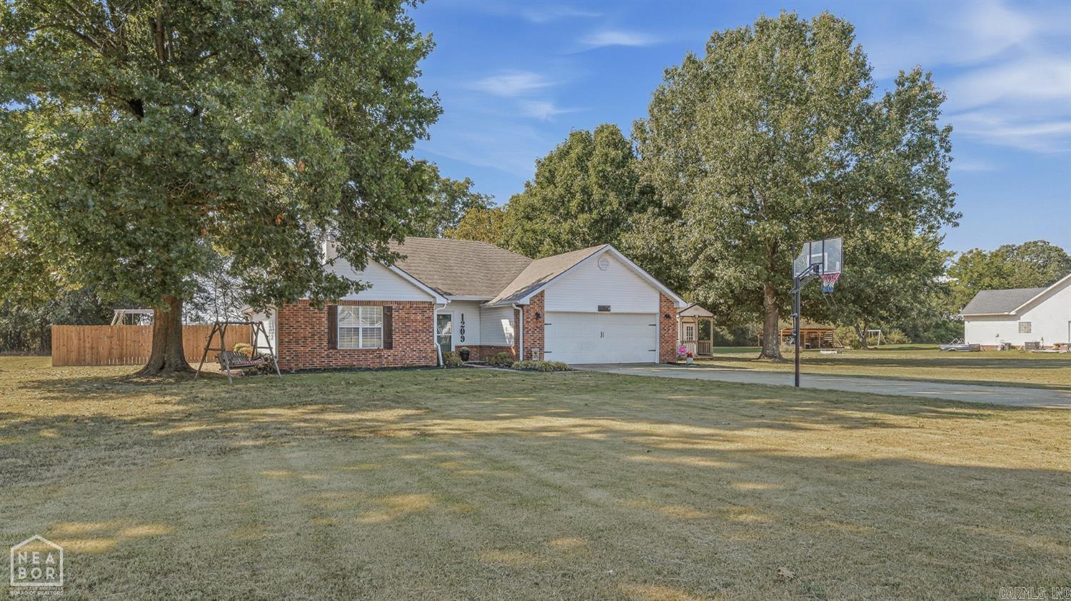 1209  Hidden Valley  Jonesboro, AR