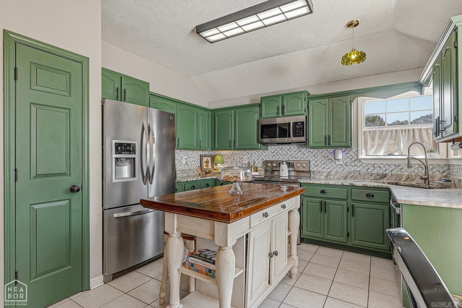 1209 Hidden Valley  Jonesboro, AR