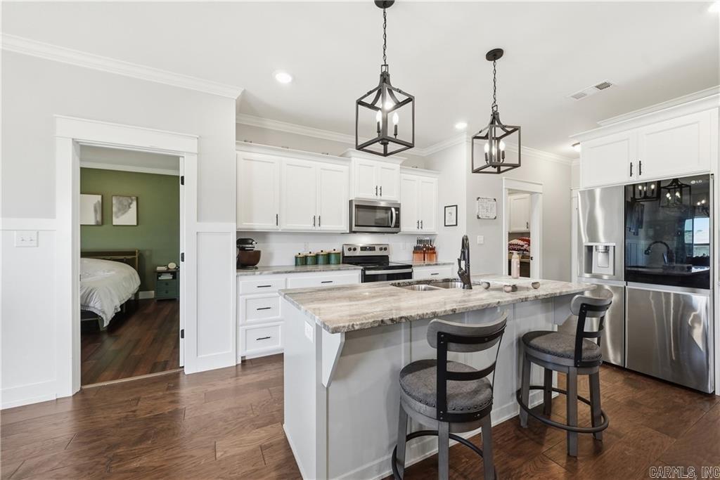 303 Promenade Cir  Russellville, AR
