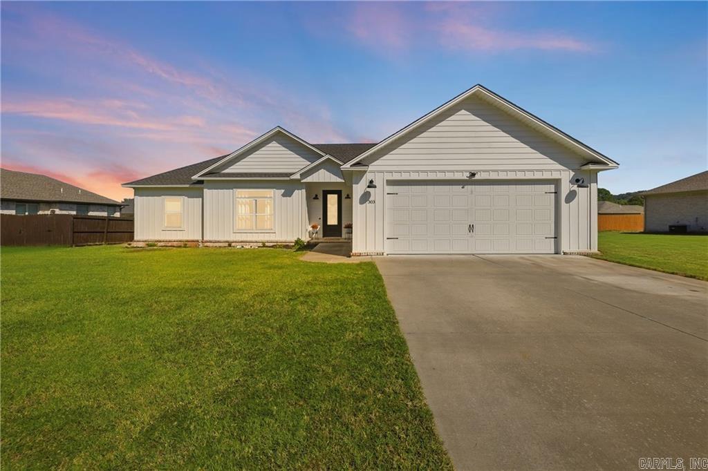 303 Promenade Cir  Russellville, AR