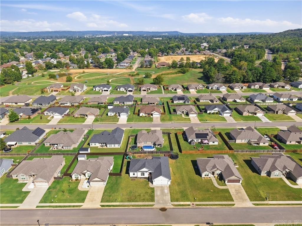 303 Promenade Cir  Russellville, AR