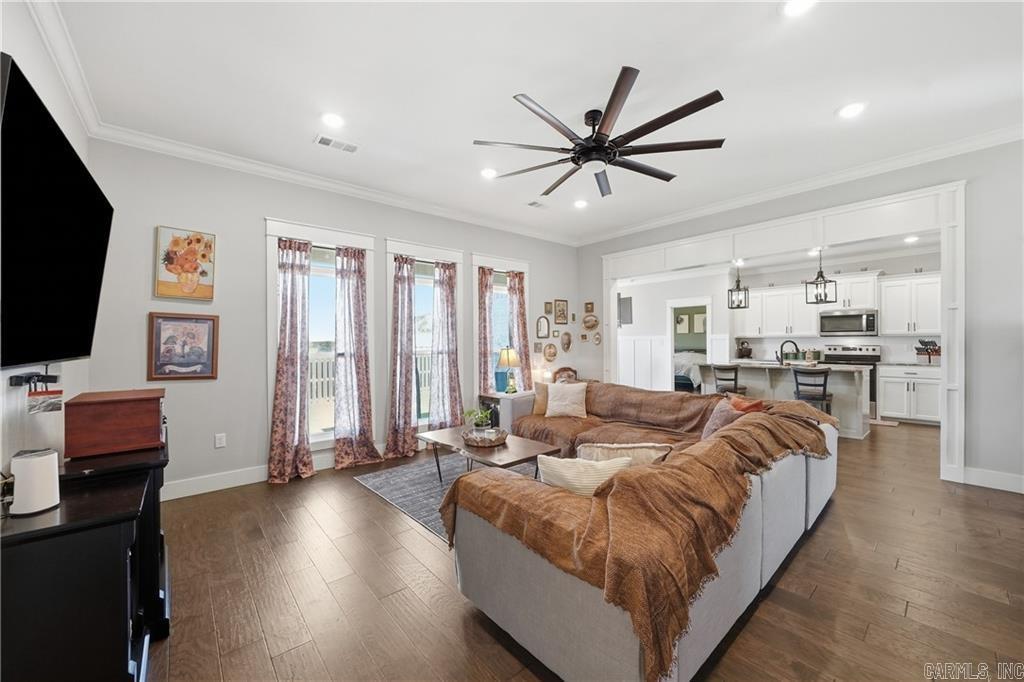 303 Promenade Cir  Russellville, AR