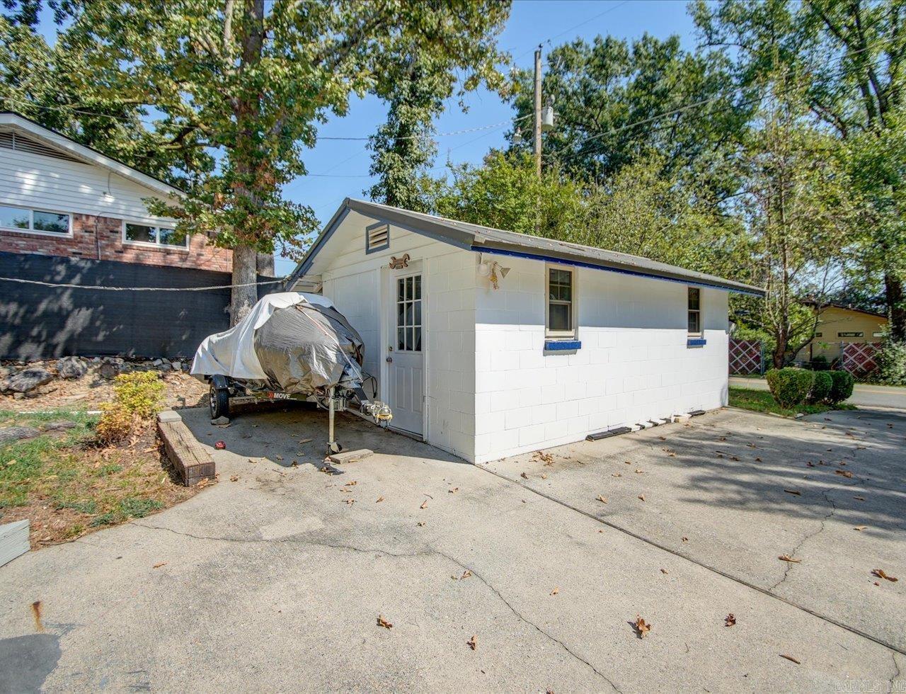 1706 Thornton Ferry  Hot Springs, AR