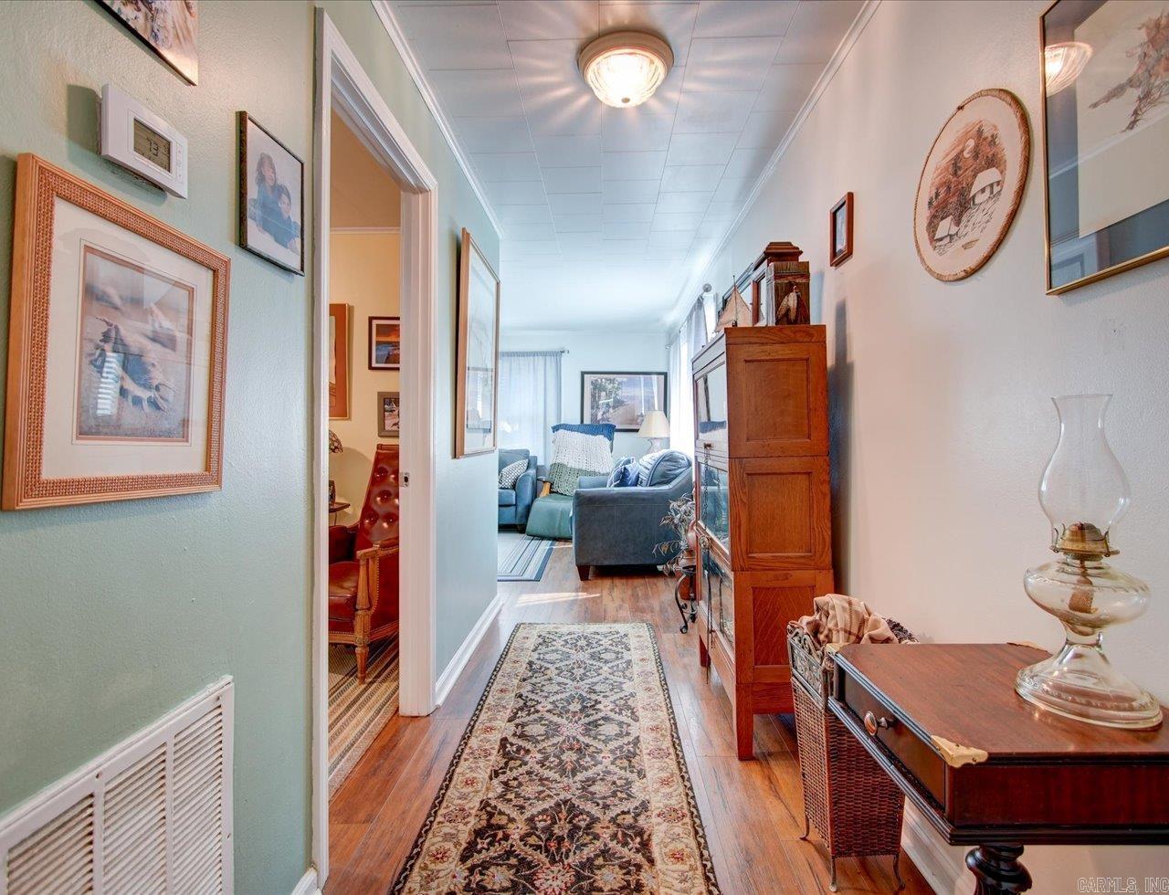 1706 Thornton Ferry  Hot Springs, AR