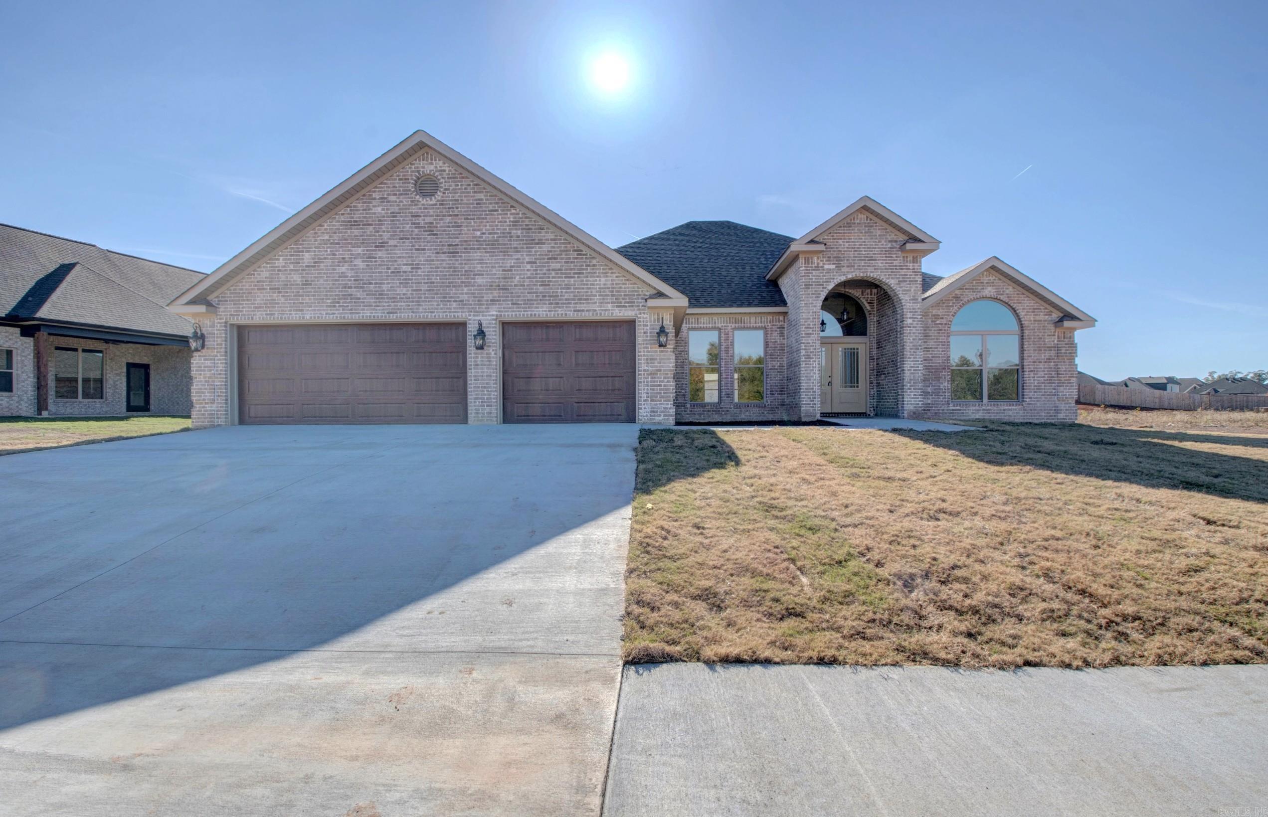 520 Corondelet Lane — exterior