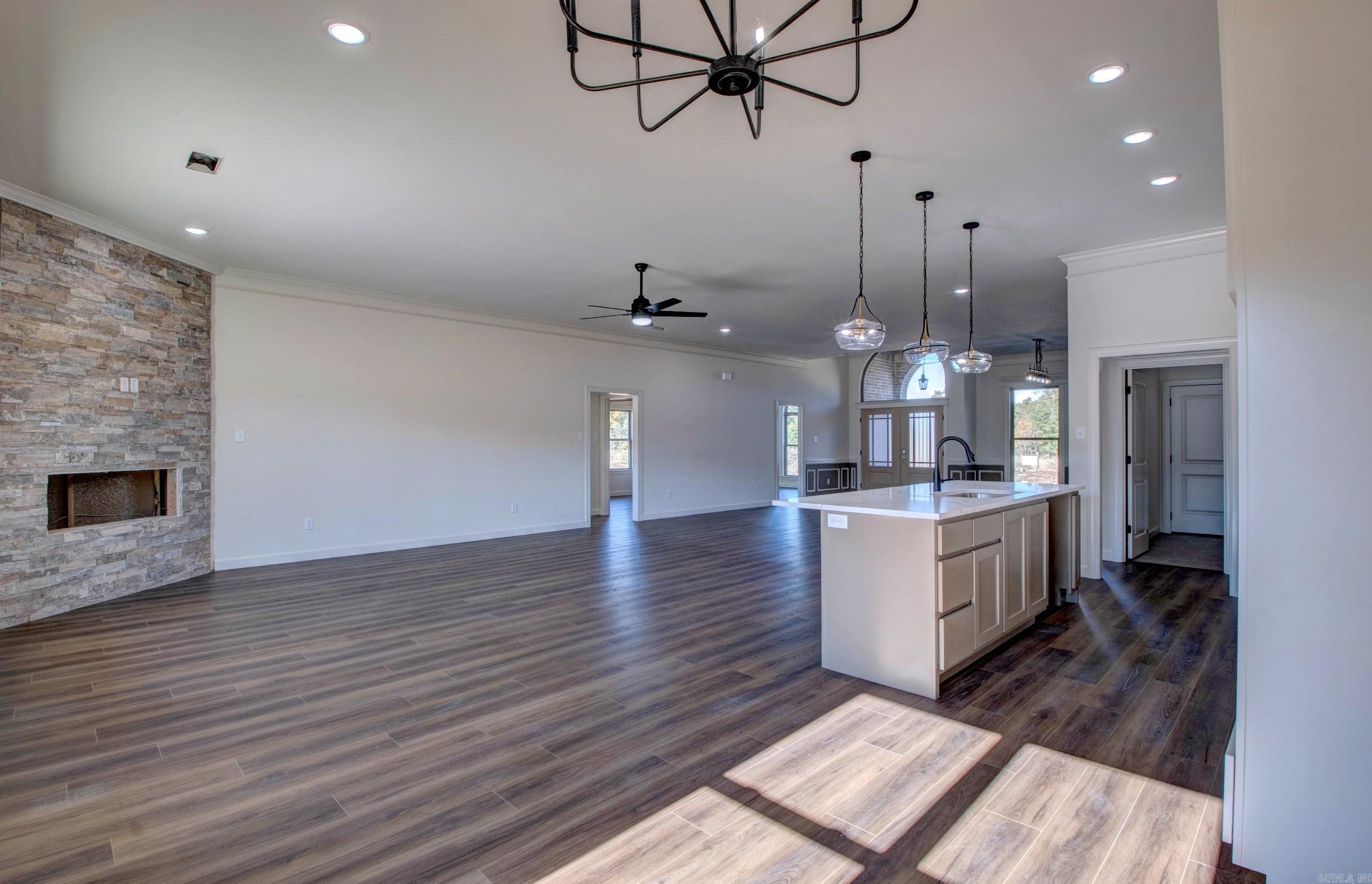 520 Corondelet Lane Maumelle, AR 72113