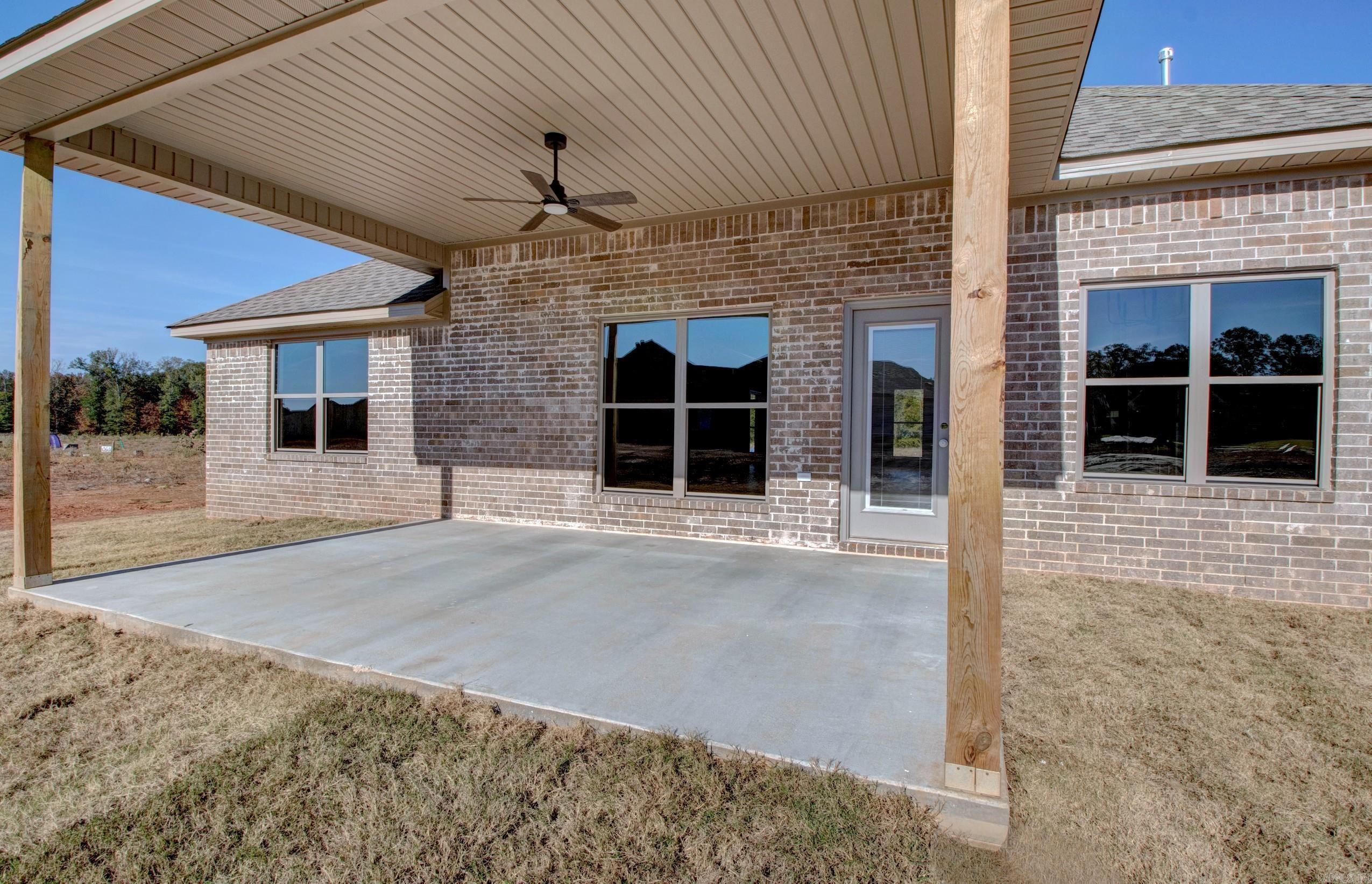 520 Corondelet Lane Maumelle, AR 72113