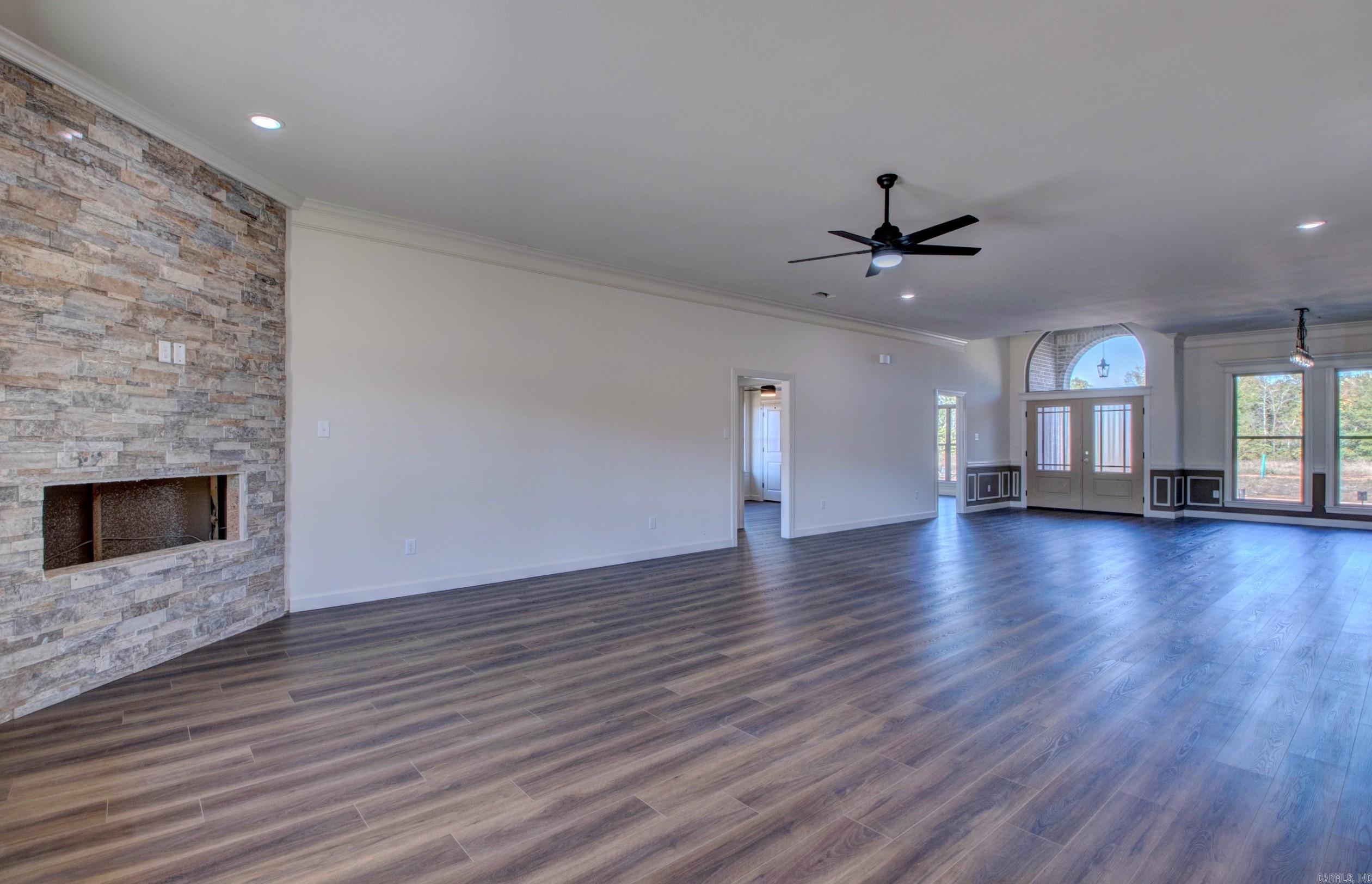 520 Corondelet Lane Maumelle, AR 72113