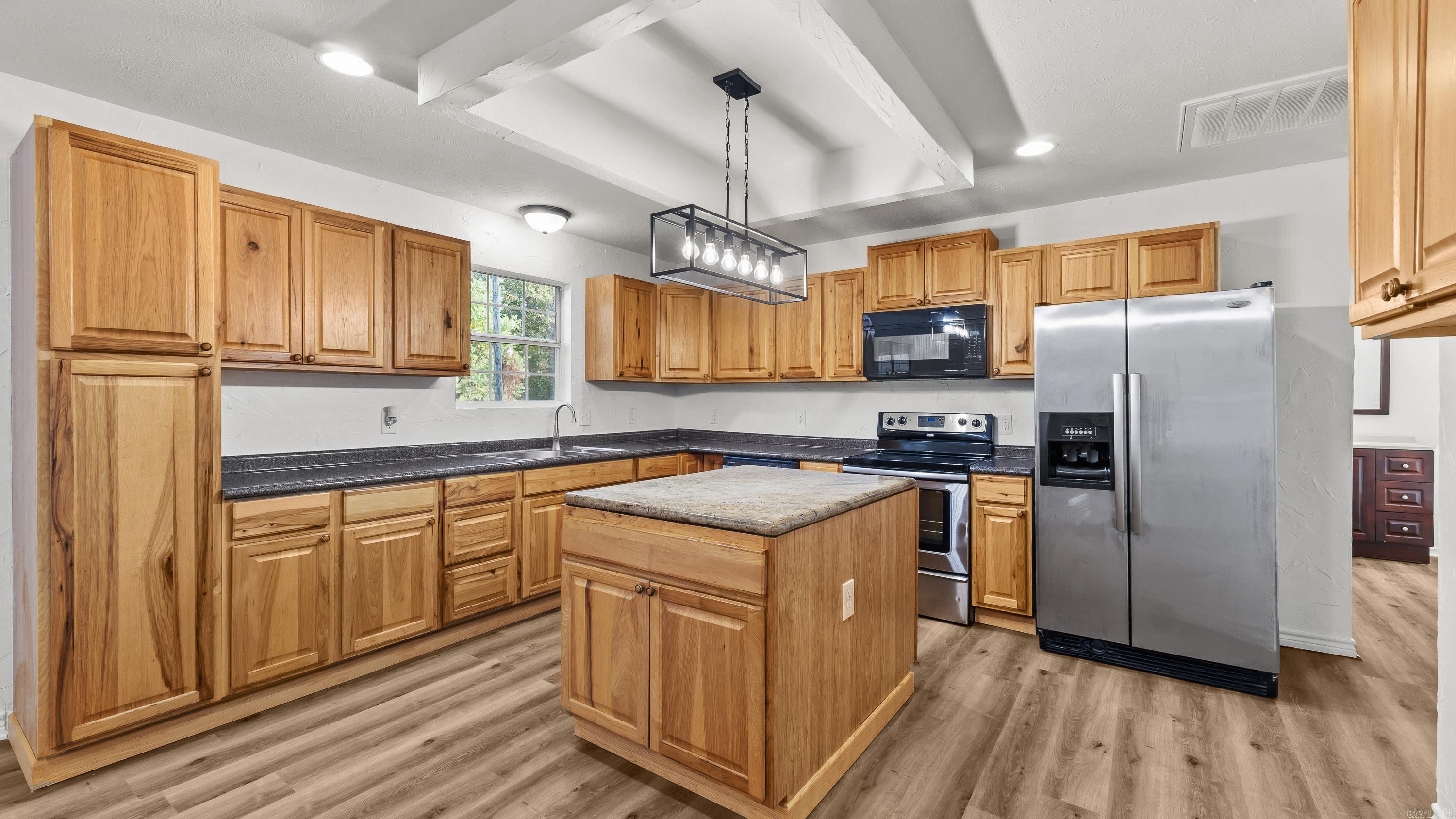5624 E Broad  Texarkana, AR
