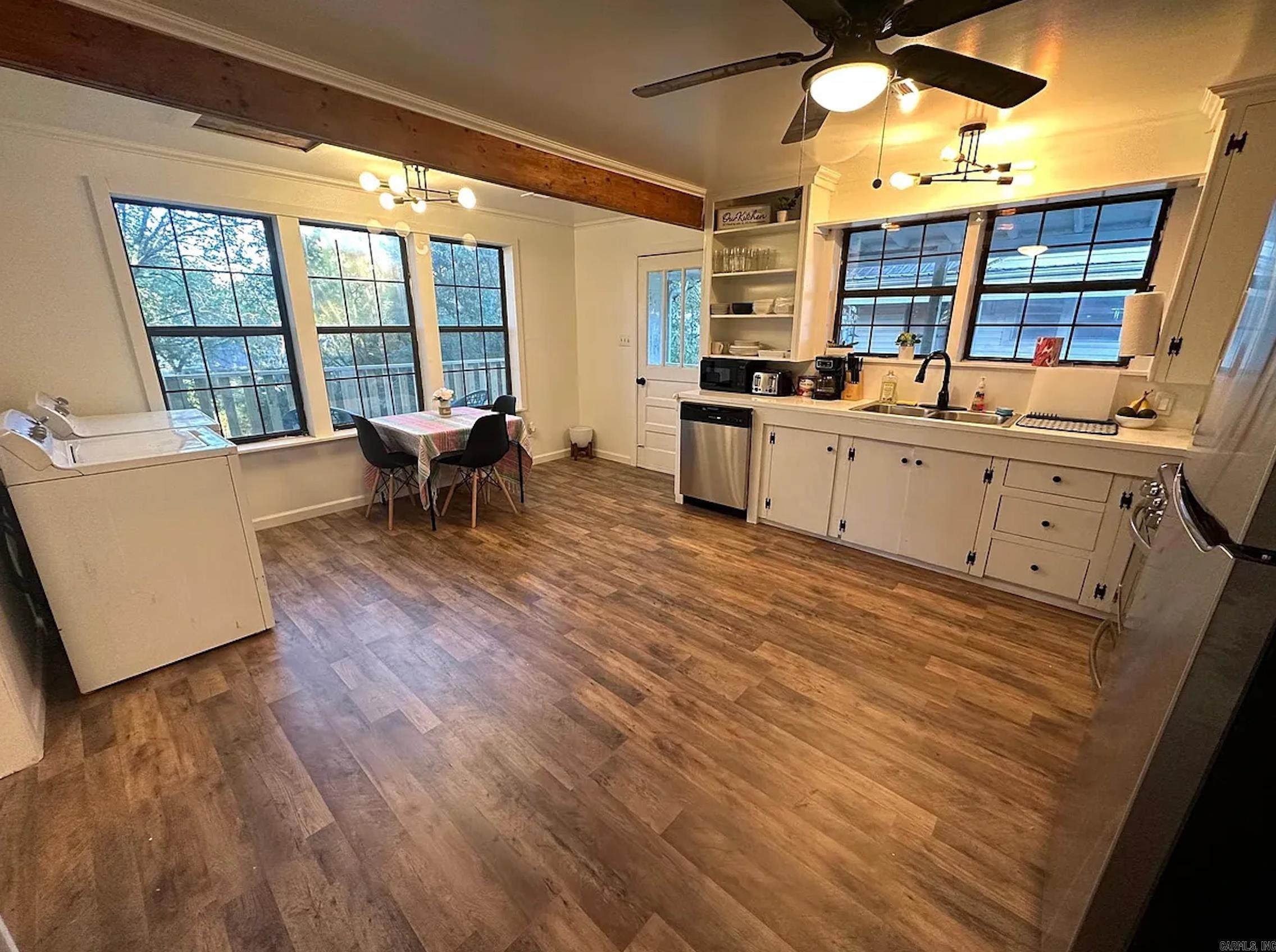 122 West  Benton, AR