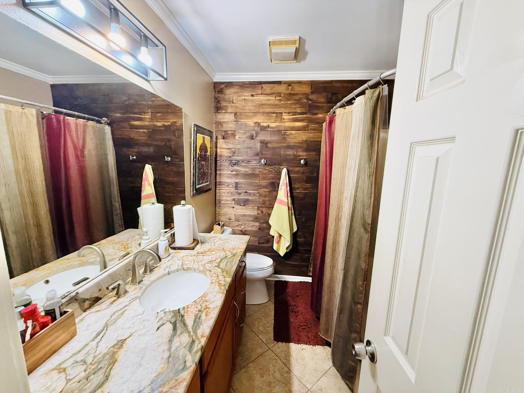 10 HONEY LOCUST  Little Rock, AR