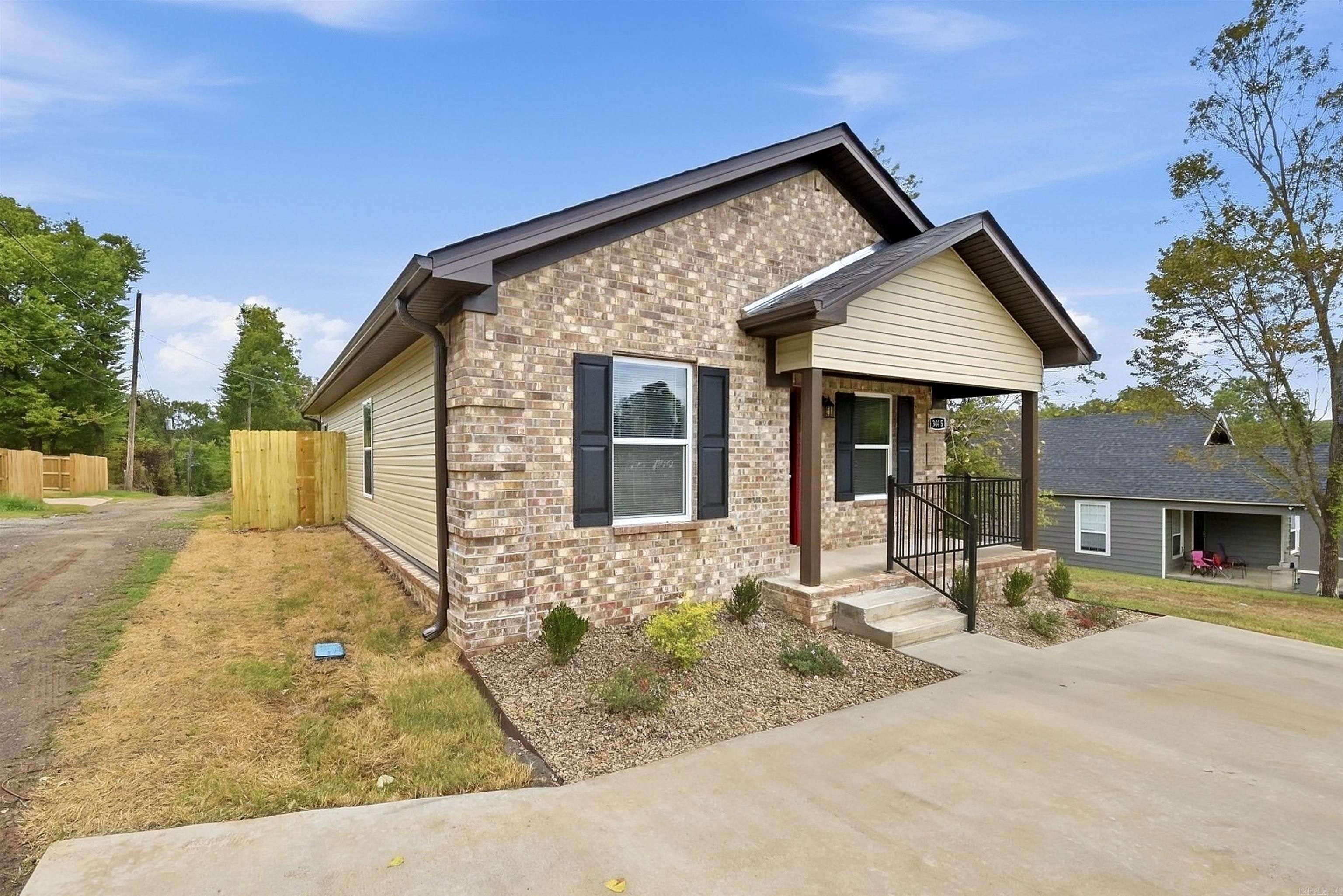 3015.5 W 16th  Little Rock, AR
