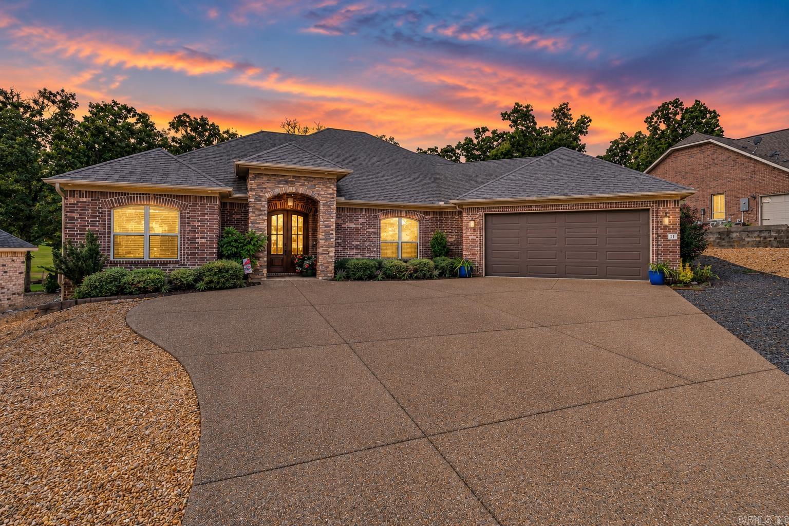 12 Oviedo Way Hot Springs Village, AR 71909