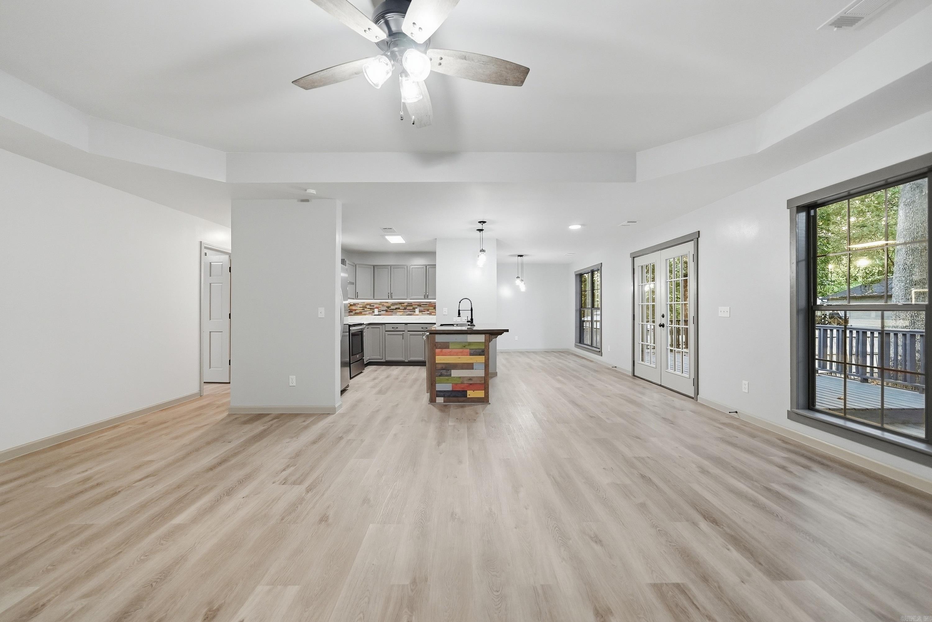 29 High Timber Dr  Maumelle, AR