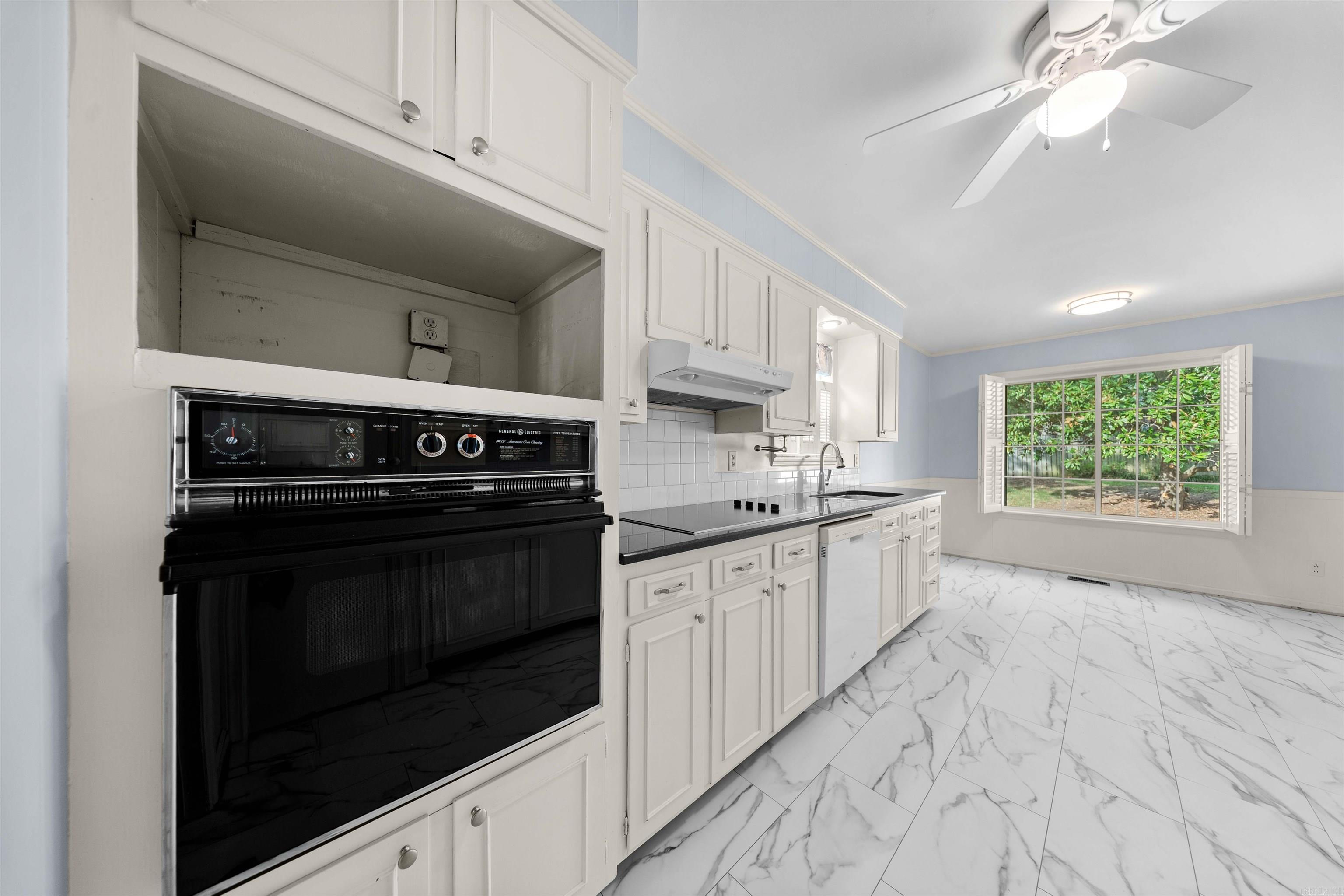 2013 Clapboard Hill Rd Little Rock, AR 72227
