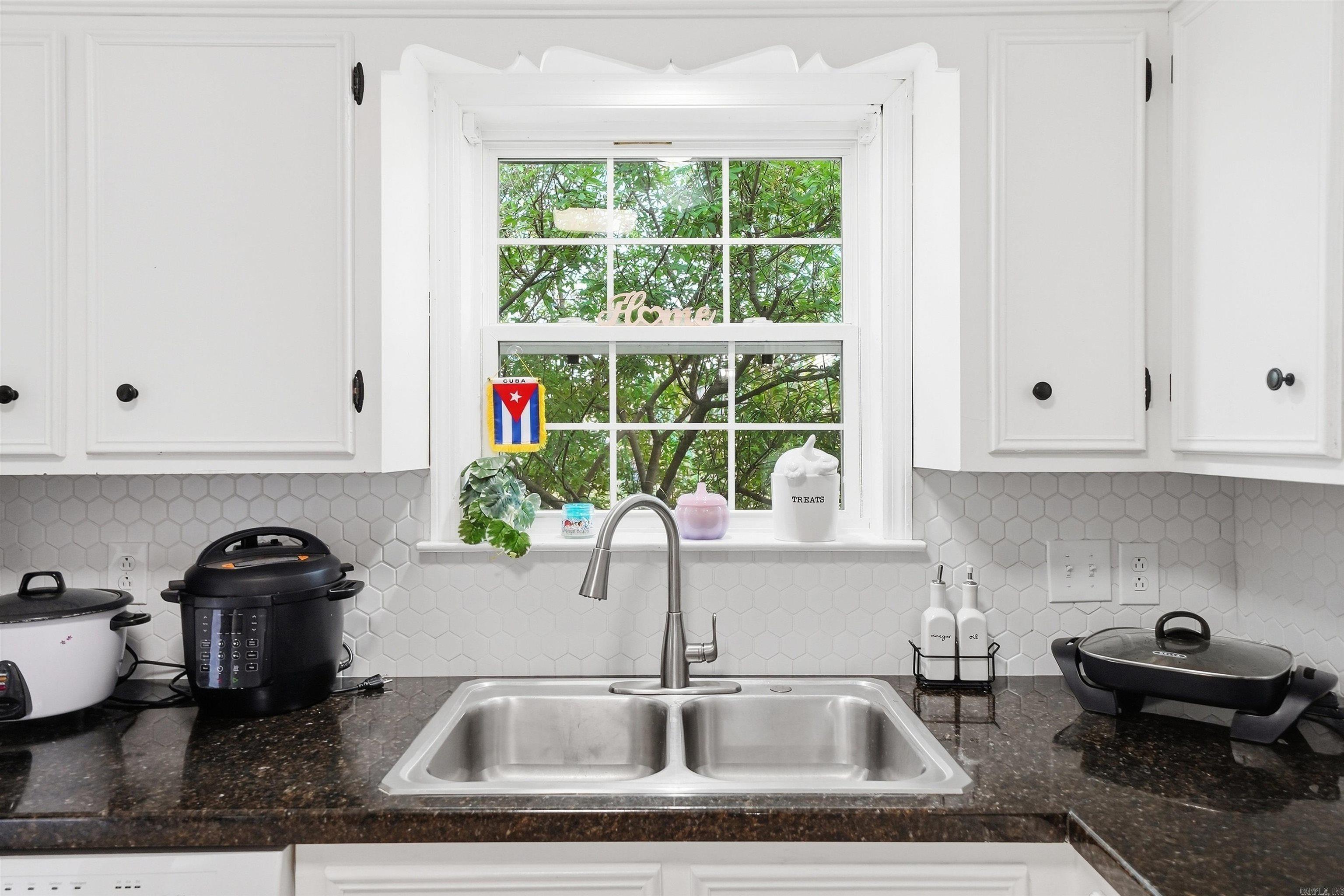1121 Briar Creek  Little Rock, AR