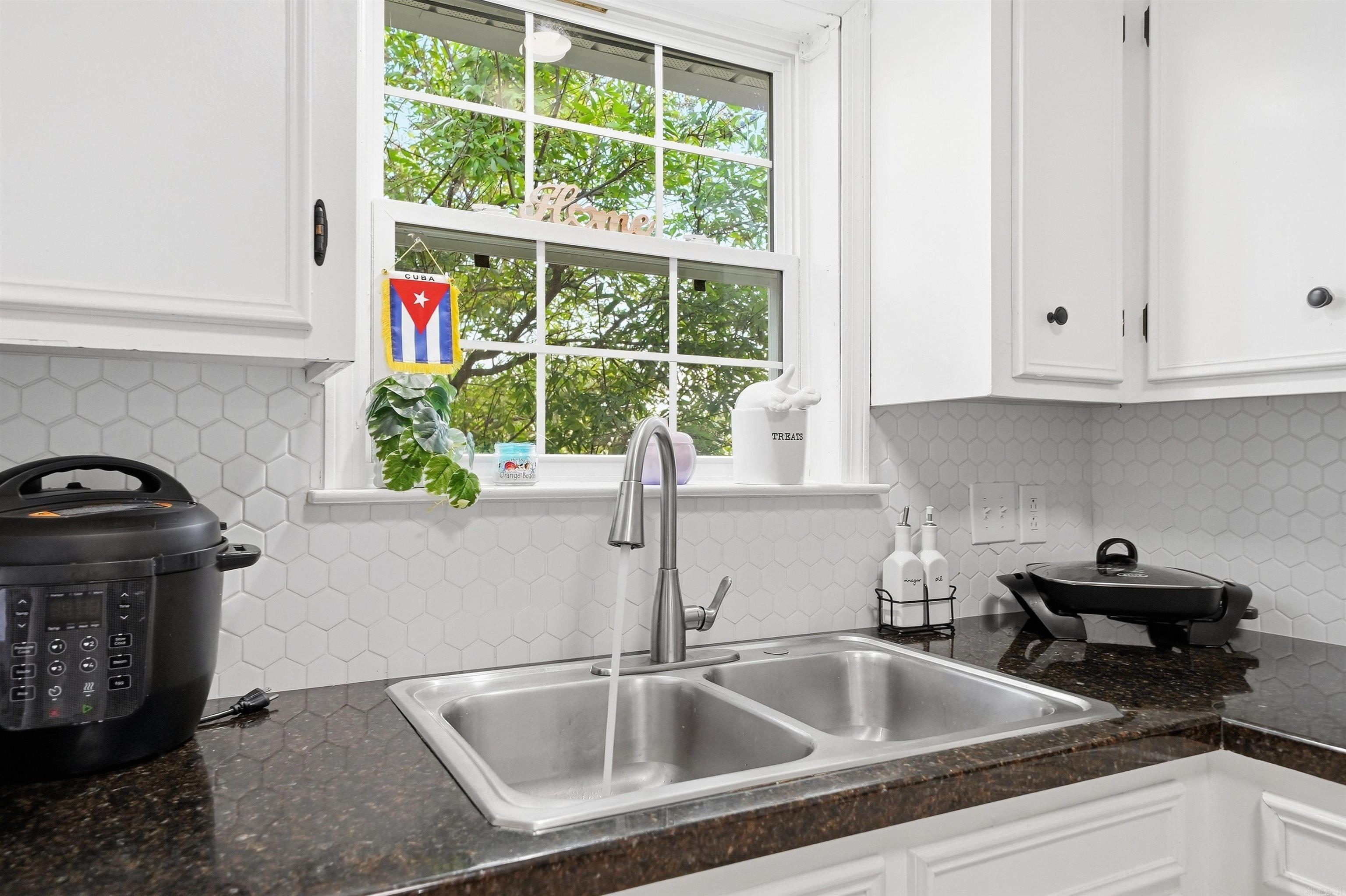 1121 Briar Creek  Little Rock, AR