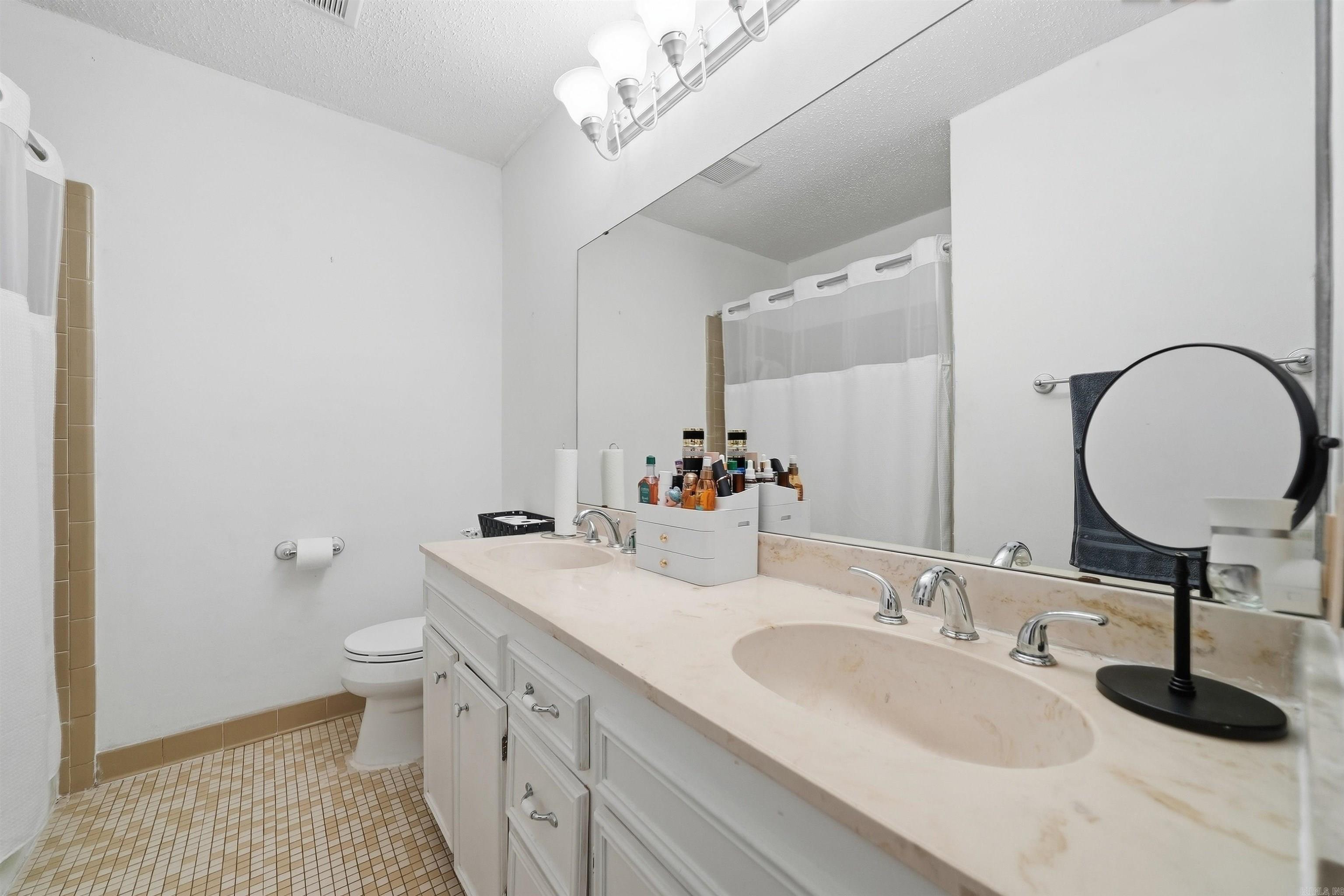 1121 Briar Creek  Little Rock, AR