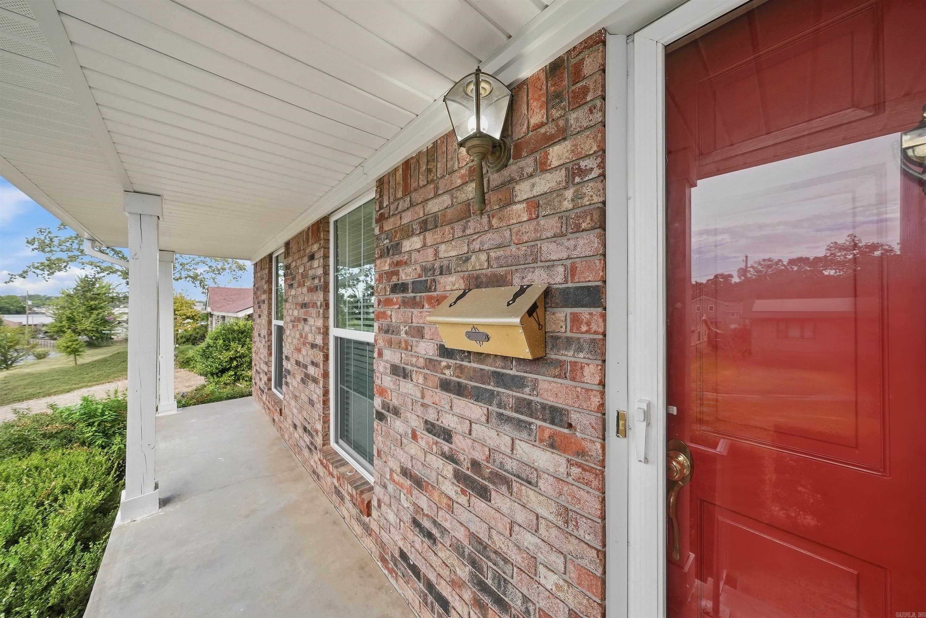1121 Briar Creek  Little Rock, AR