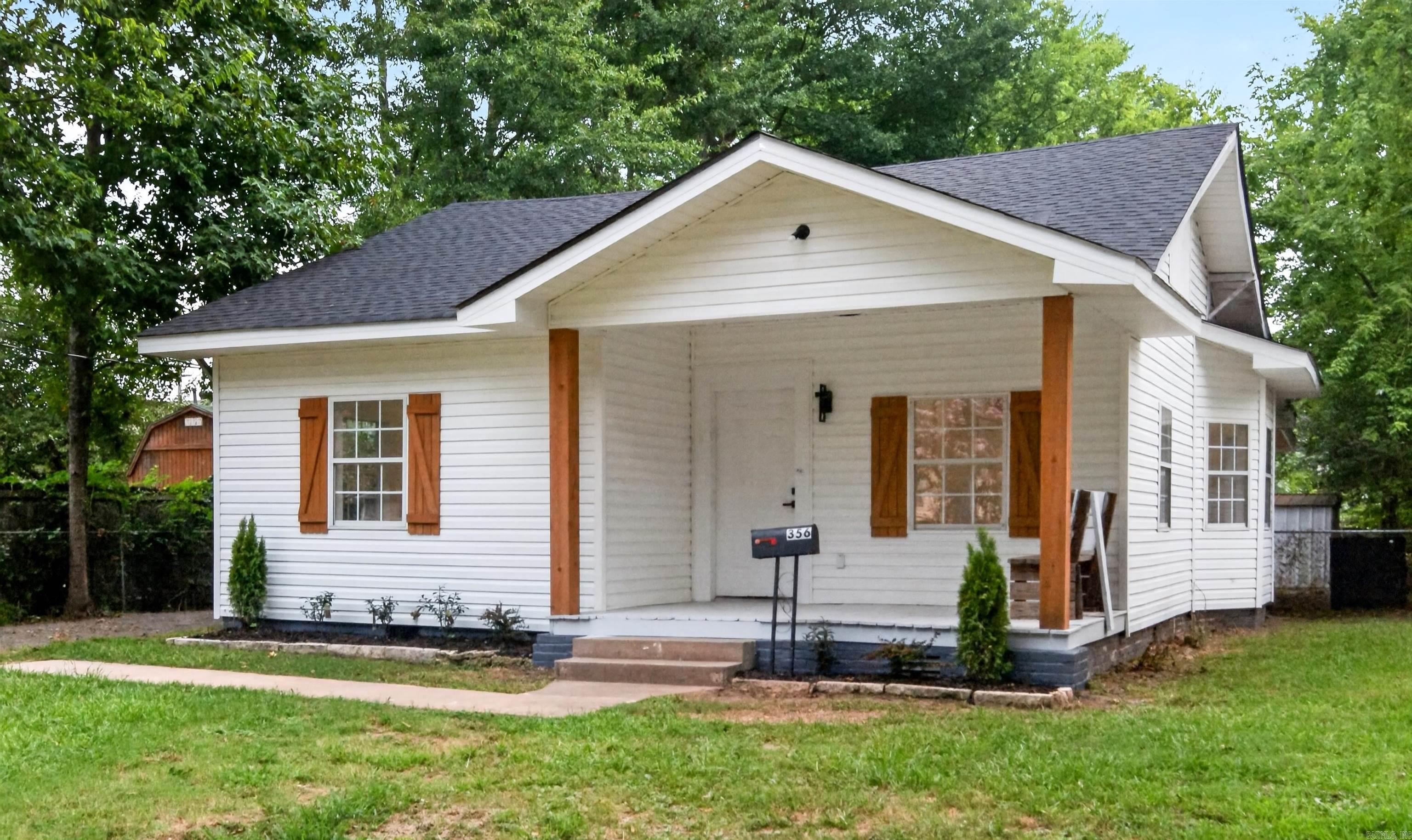 356 Ash St — exterior