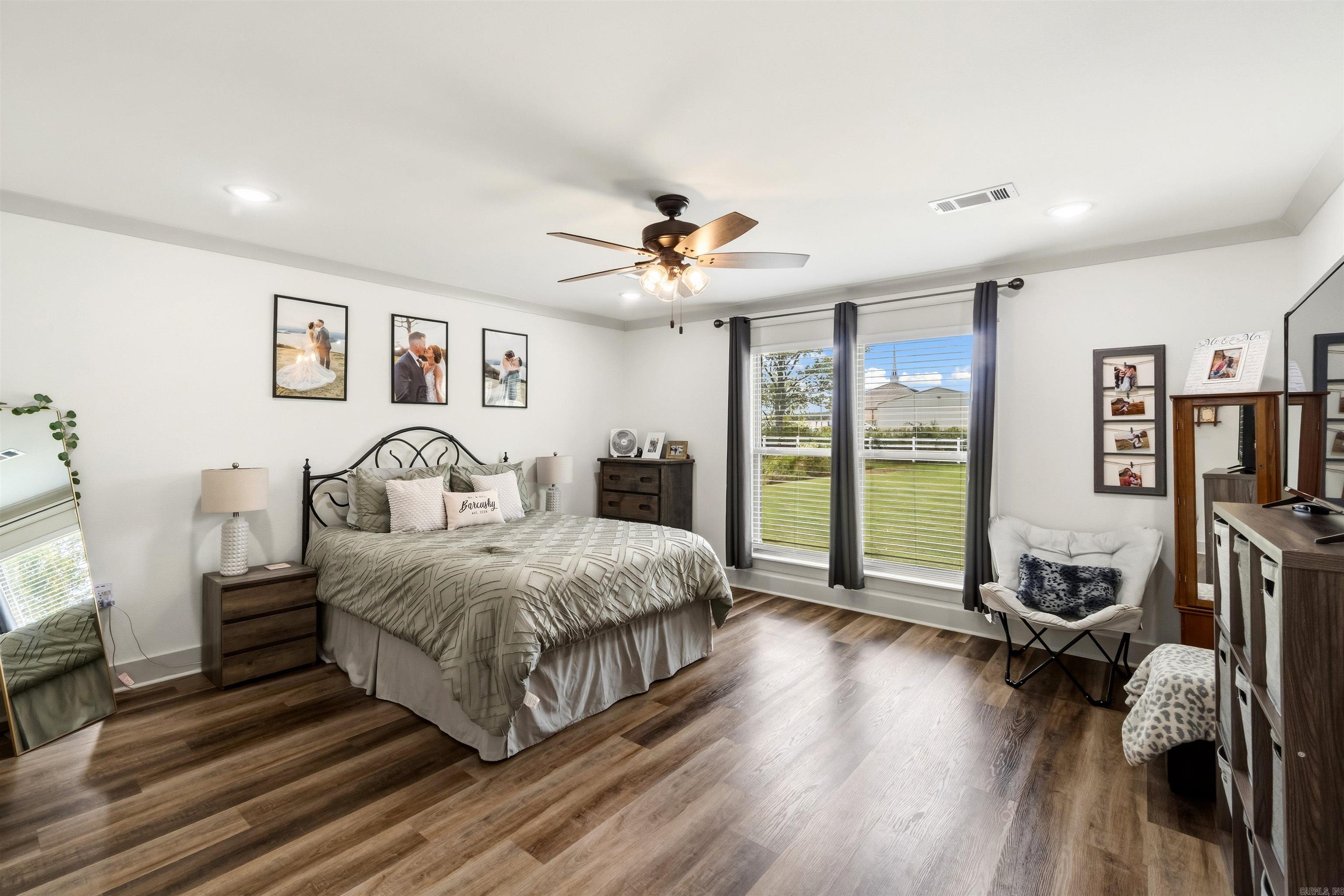 34 Thoroughbred Drive Vilonia, AR 72173