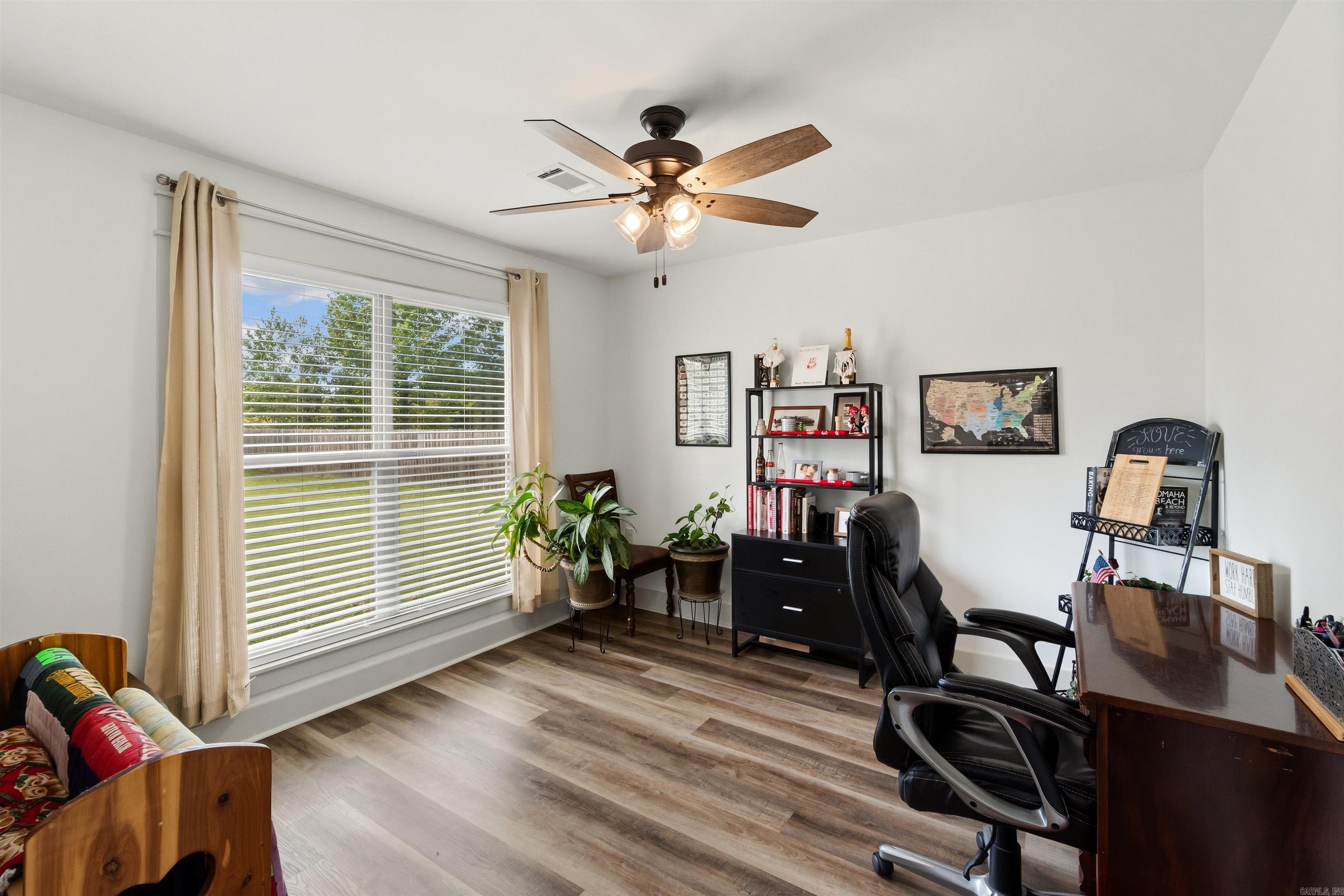 34 Thoroughbred Drive Vilonia, AR 72173